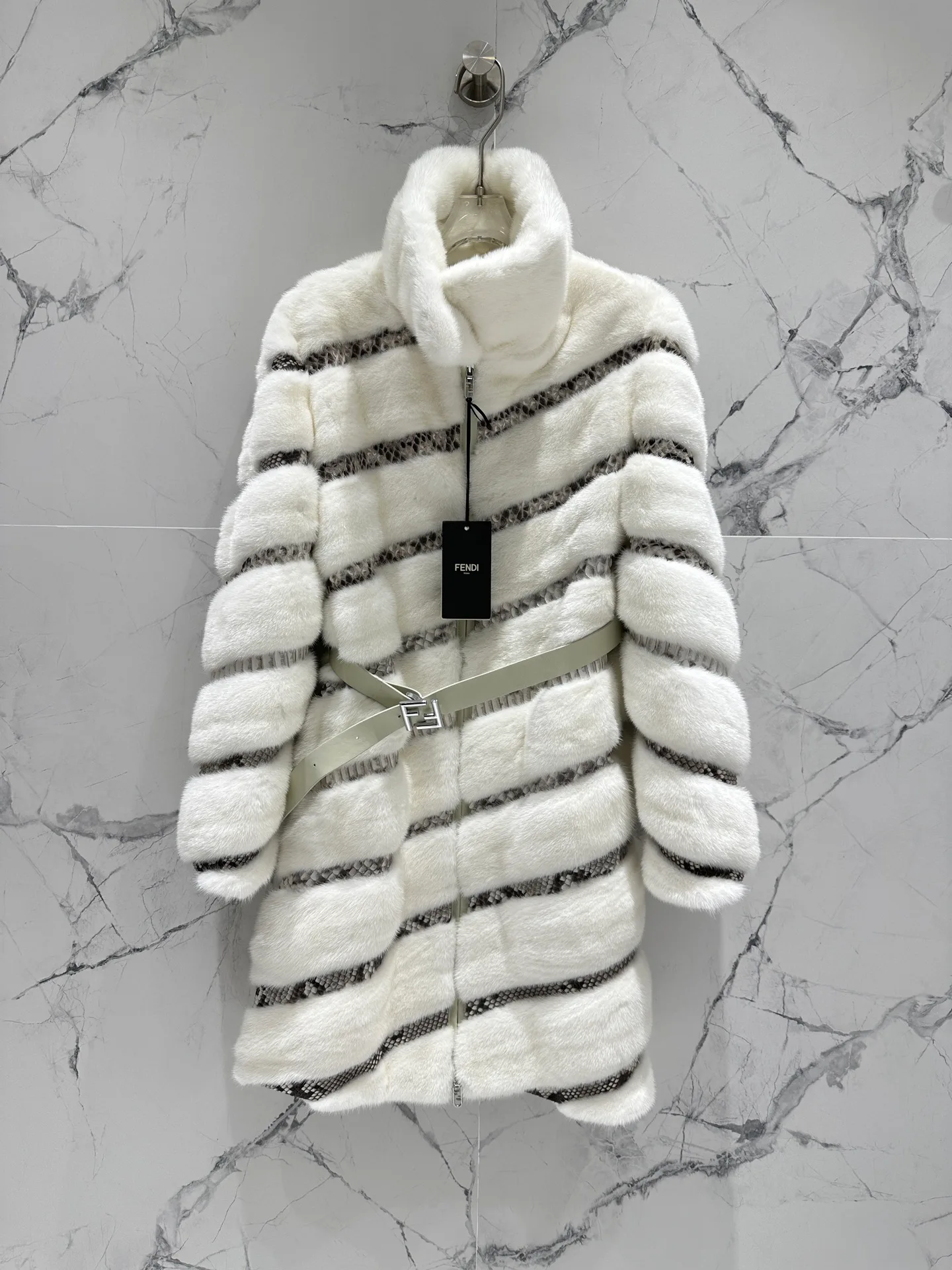 Шубы Женские Fendi 855741