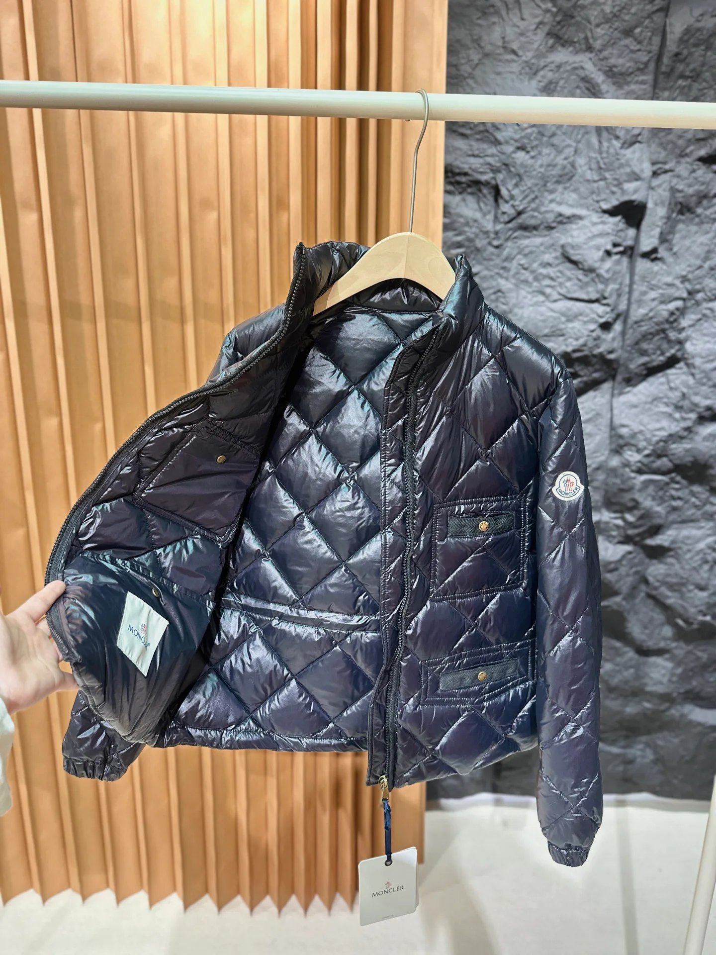 Куртки И Пуховики Женские Moncler 17938425