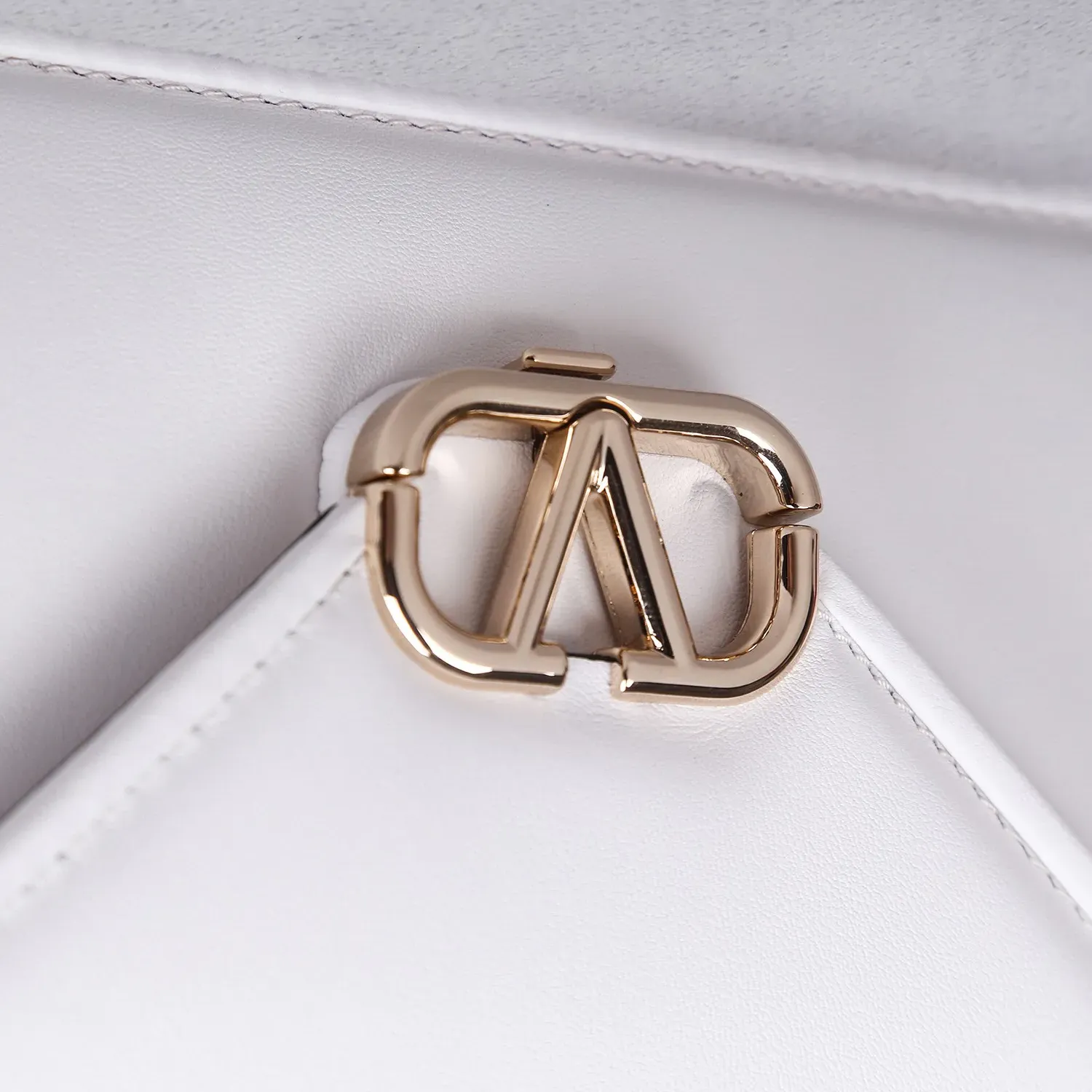 Сумки На Ремне Женские Valentino 4126