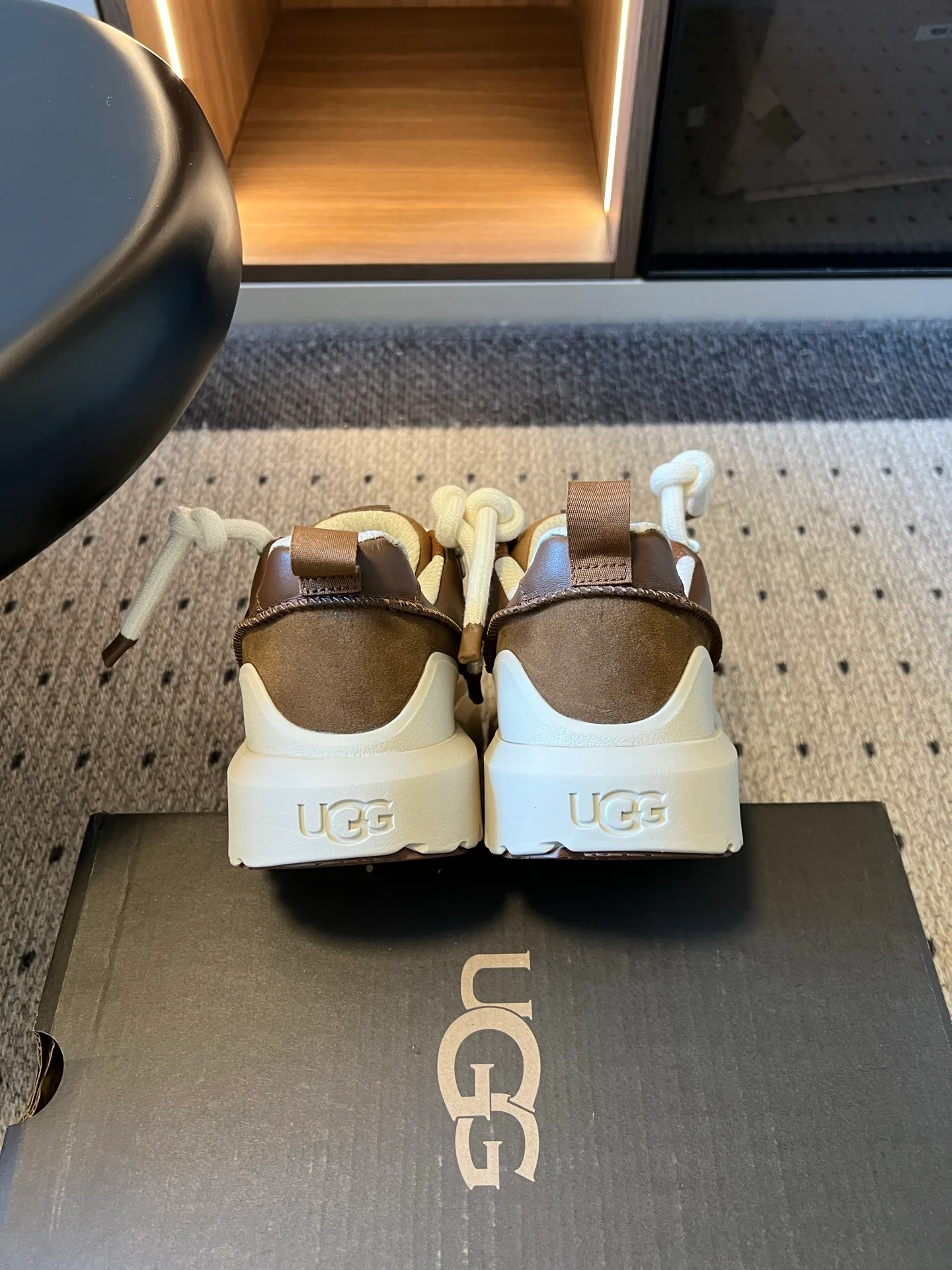 Кроссовки Женские Ugg 19237638