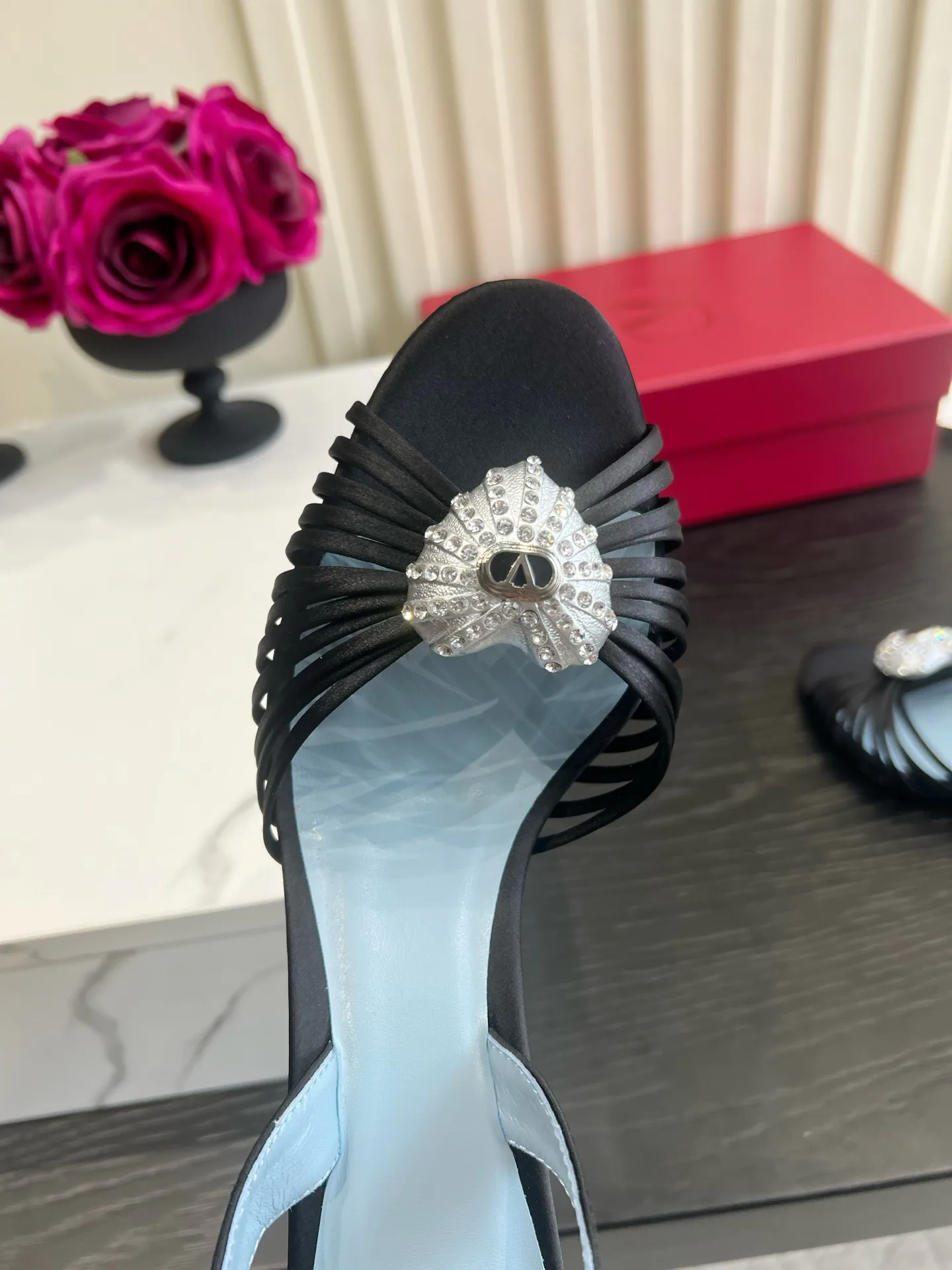 Босоножки Женские Valentino 18322866