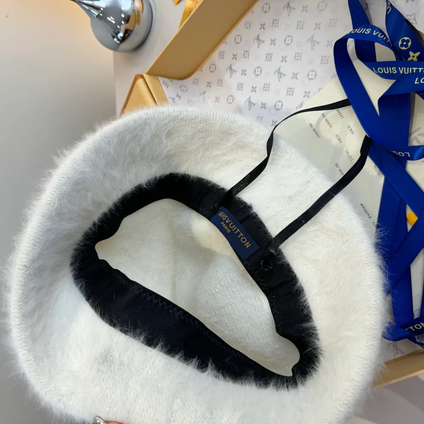 Головные Уборы Louis Vuitton 563516