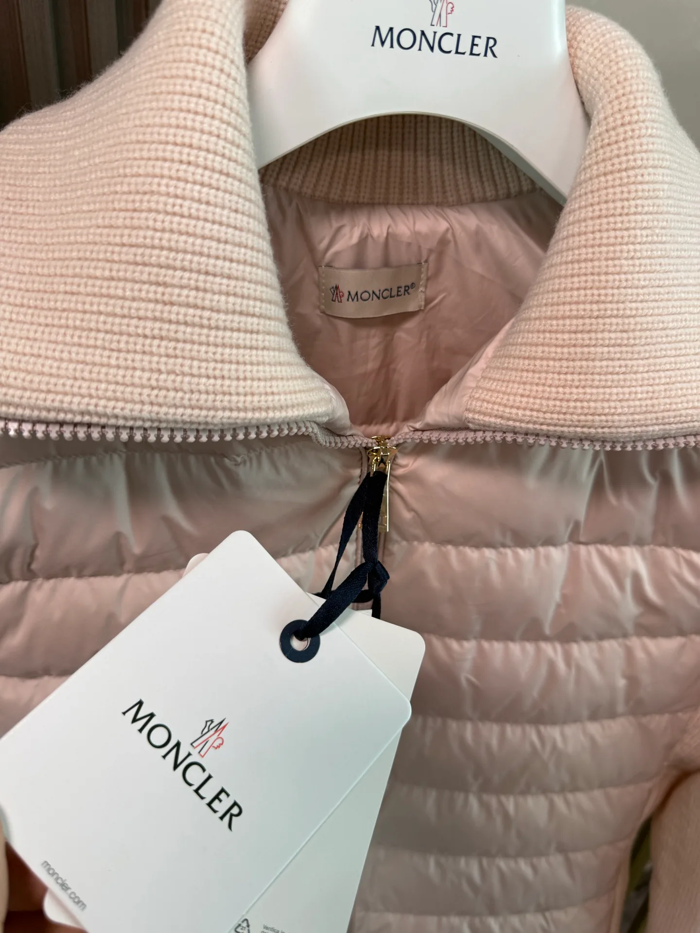 Куртки И Пуховики Женские Moncler 1216056