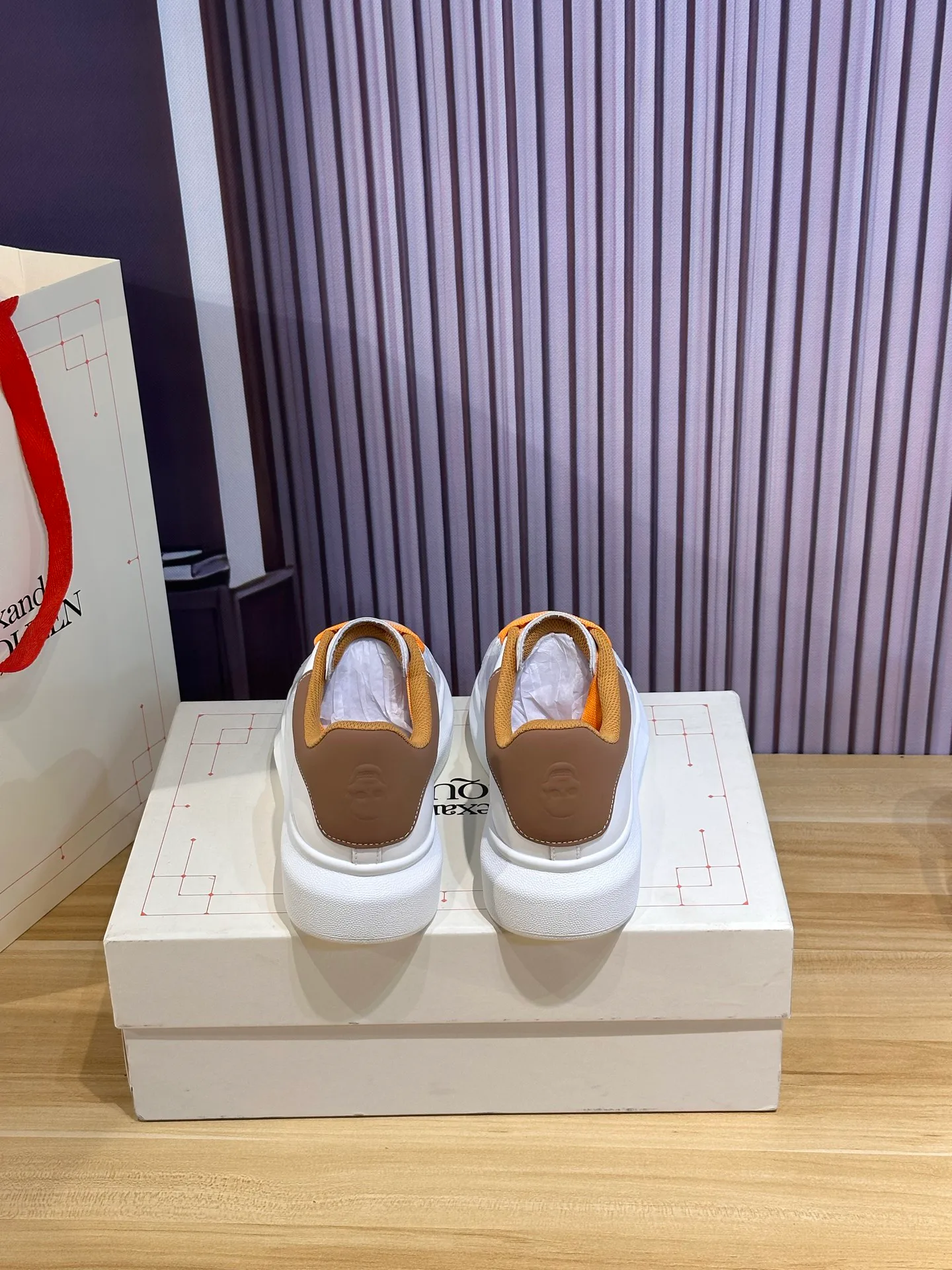 Кроссовки Женские Alexander Mcqueen 3470441