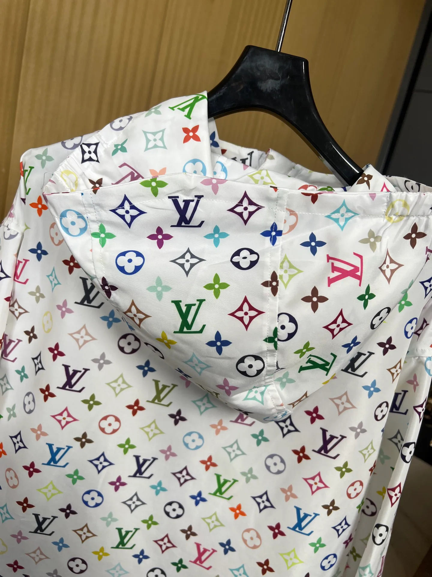 Куртки Женские Louis Vuitton Куртки Женские Louis Vuitton