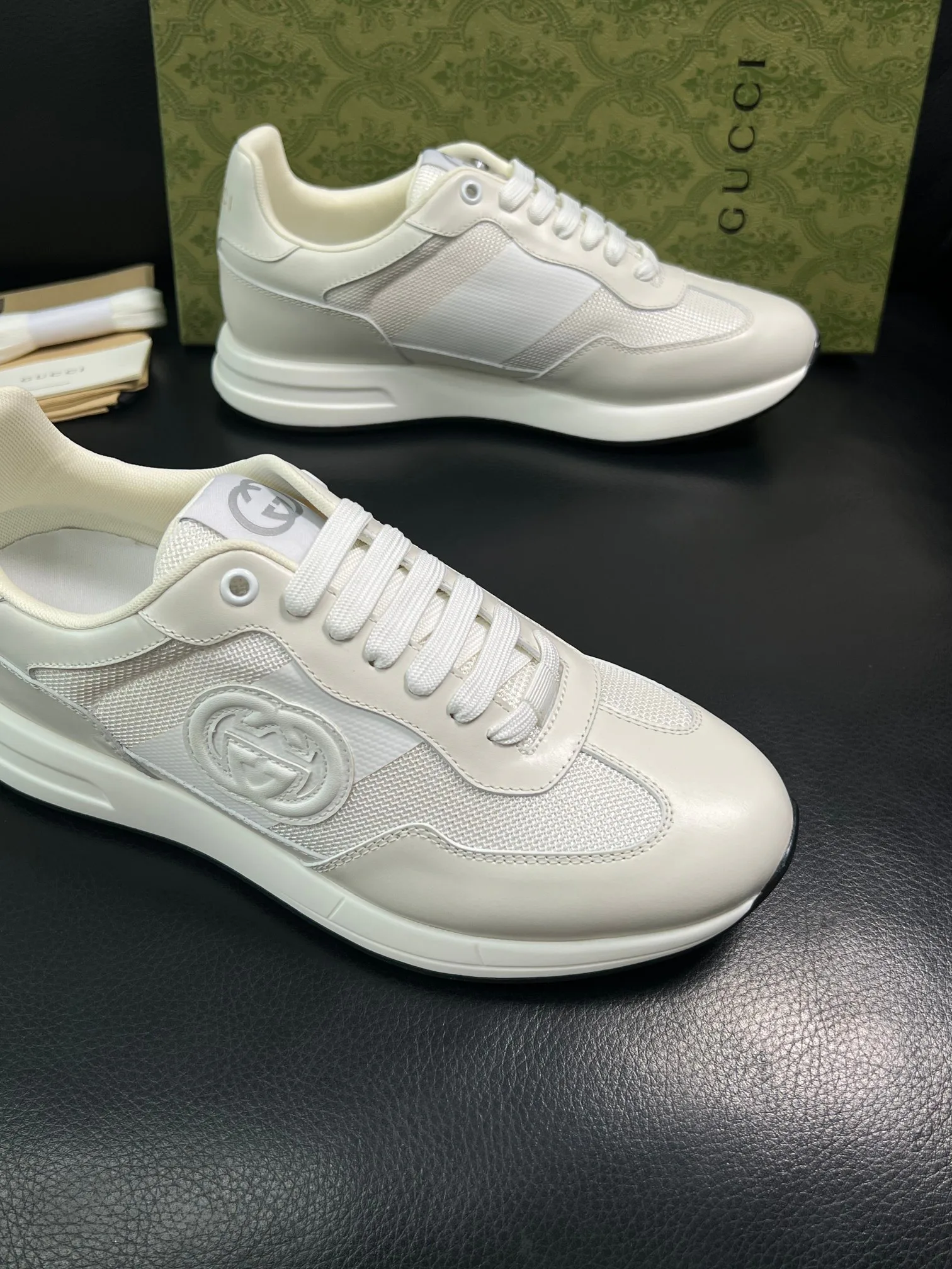 Кроссовки Мужские Gucci 18743955