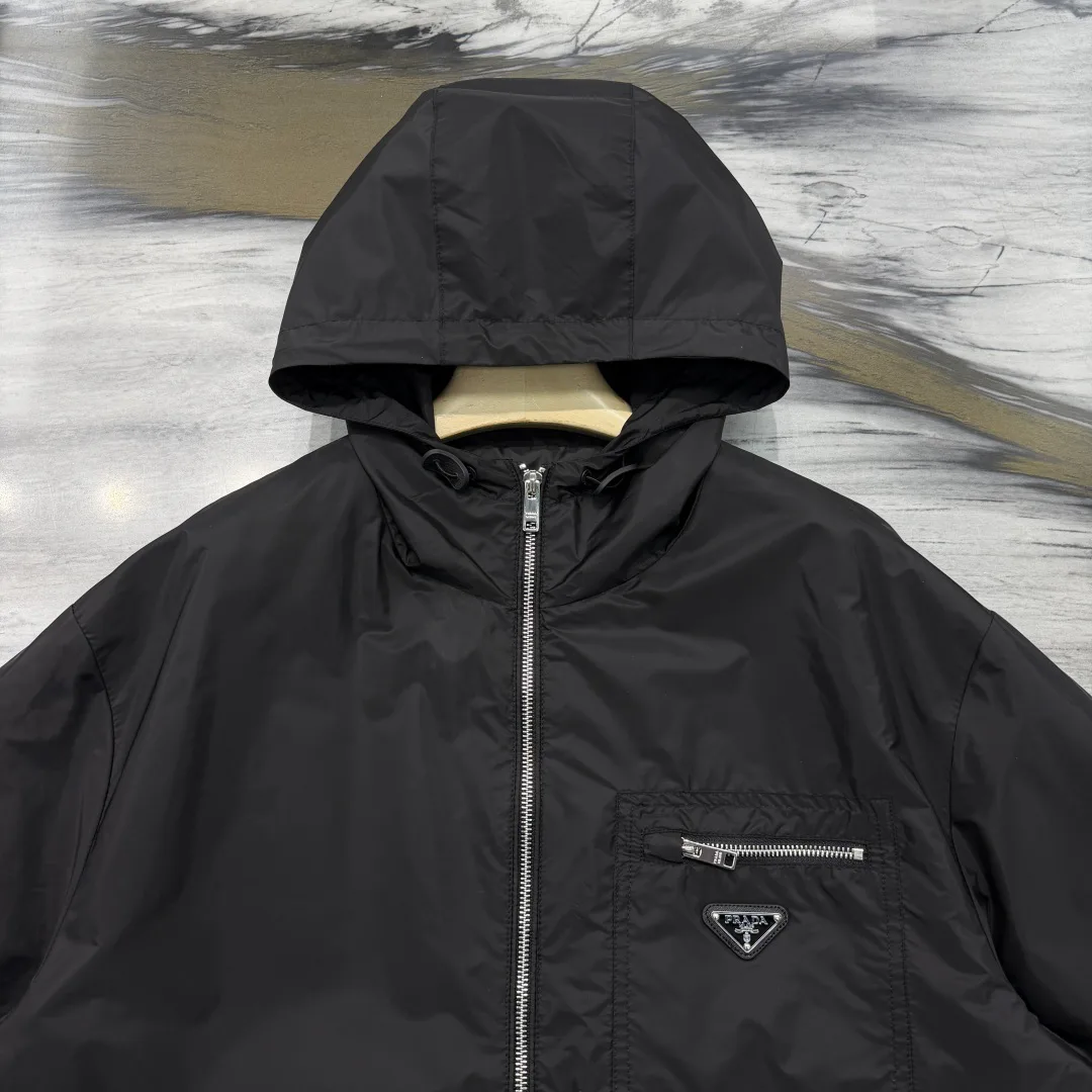 Куртки И Пуховики Мужские Prada 11209551
