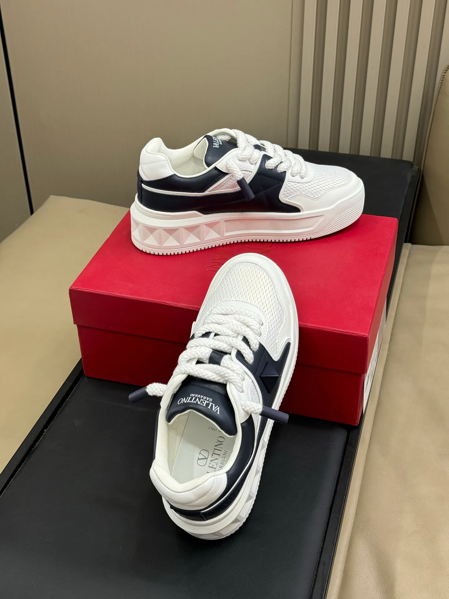 Кроссовки Женские Valentino 3046238