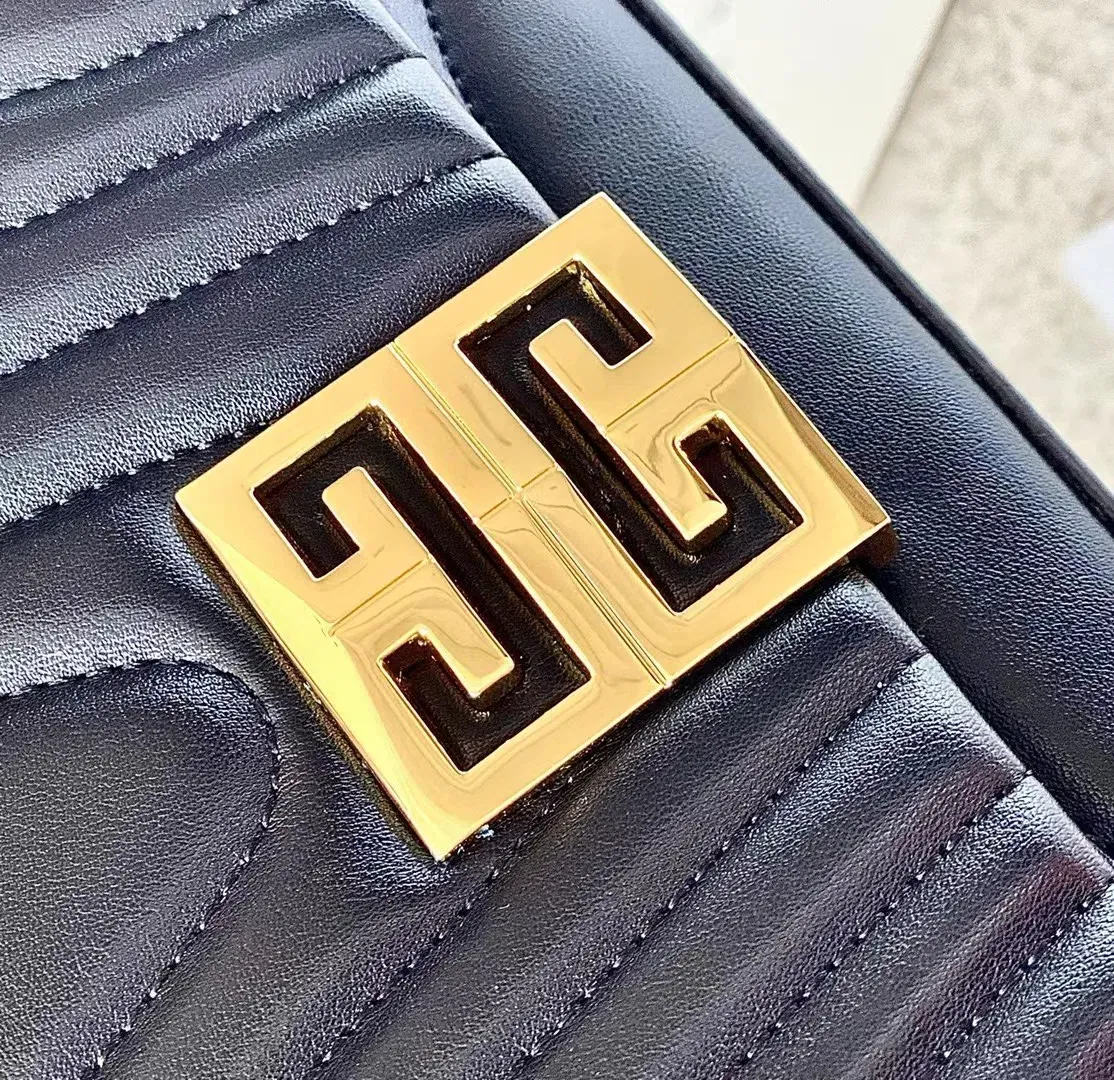 Сумки На Ремне Женские Givenchy 445221