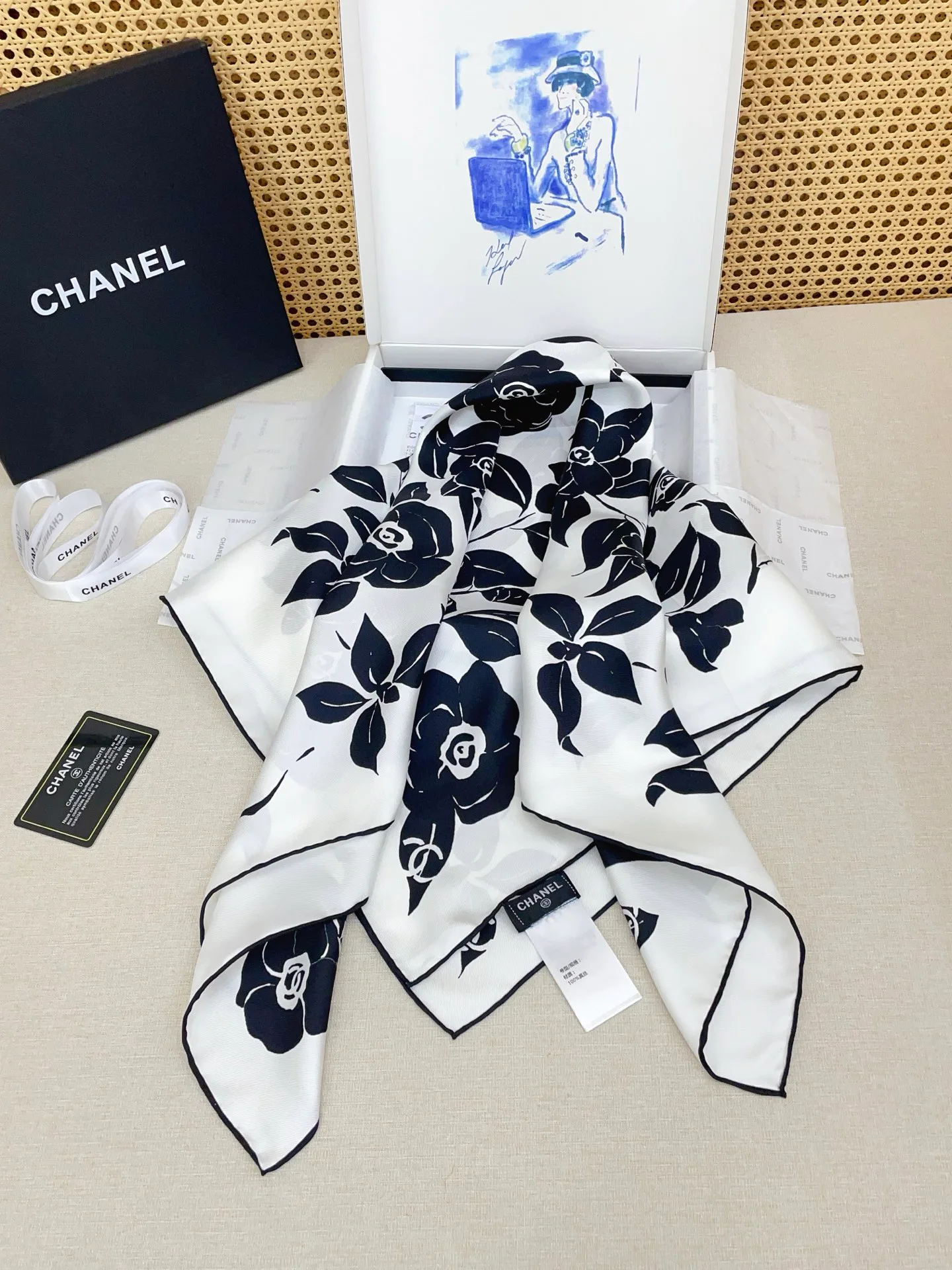 Платки Chanel 13119715
