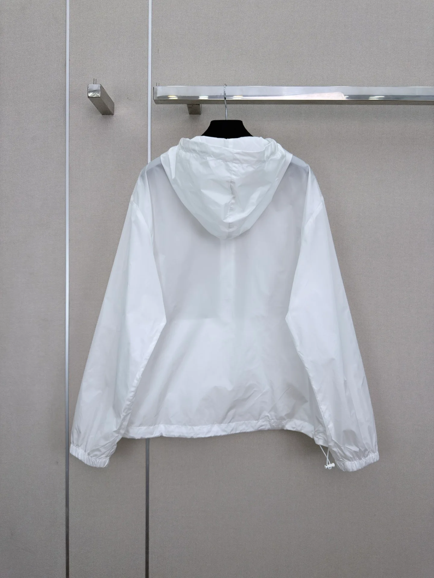 Куртки И Пуховики Женские Prada 14543534