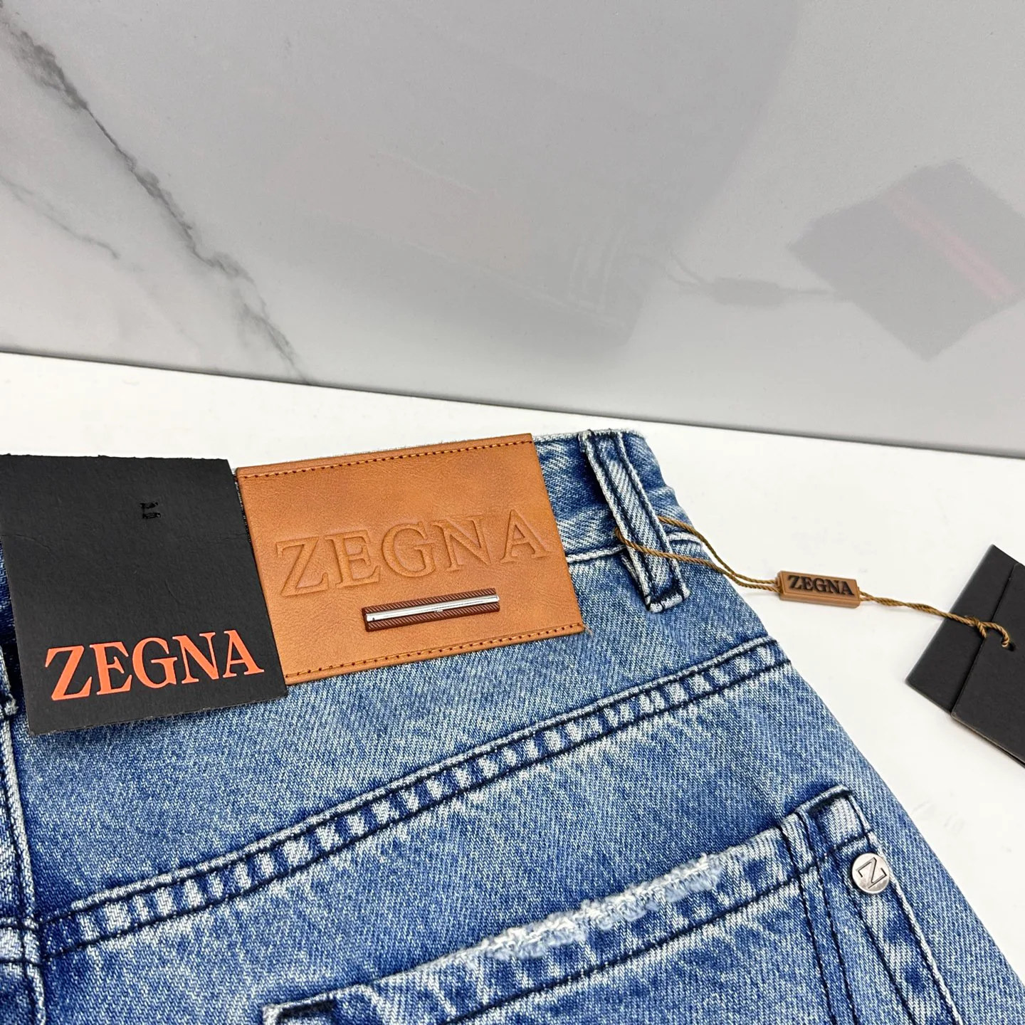 Джинсы Женские Zegna 13118828
