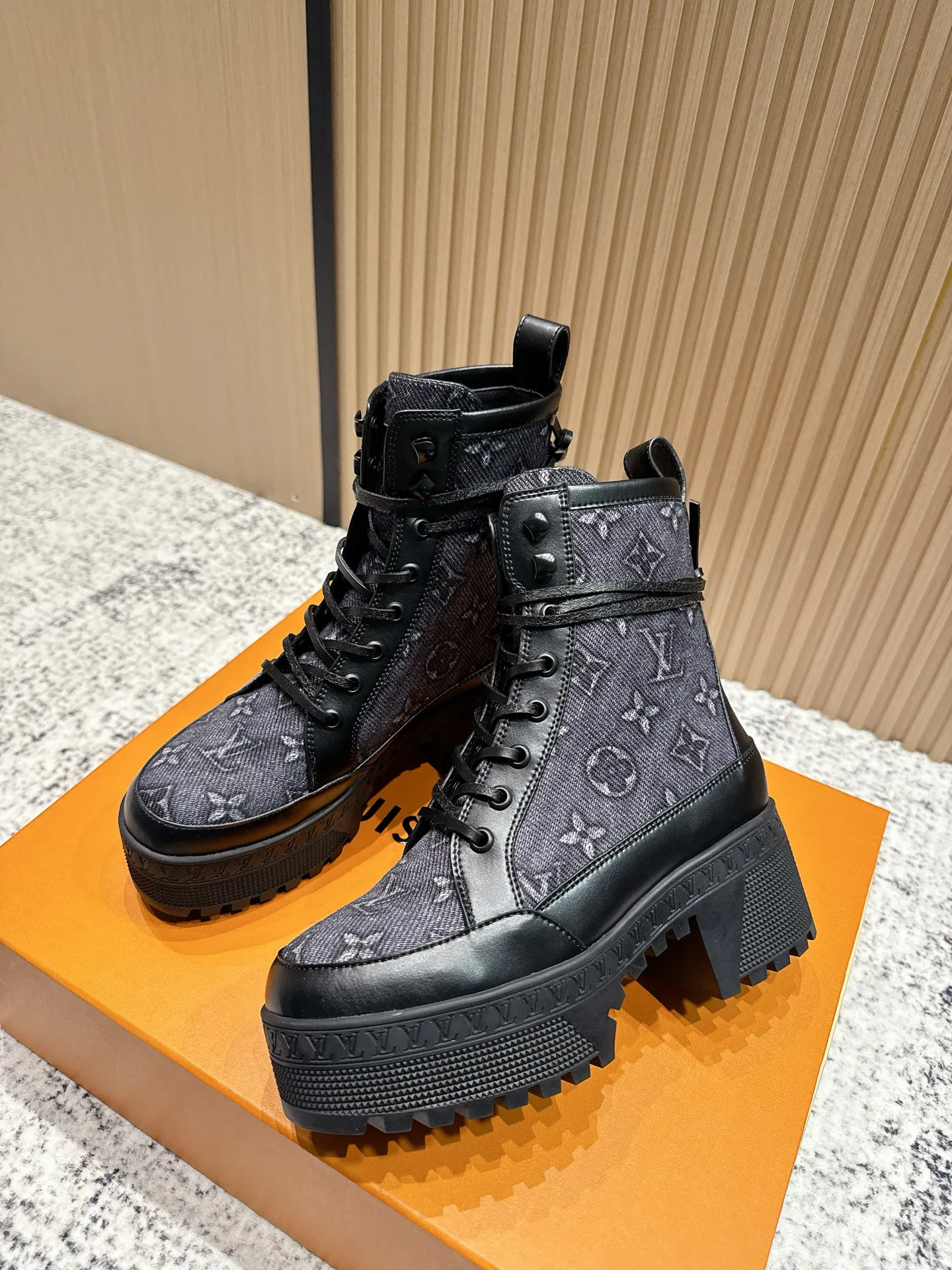 Ботильоны Женские Louis Vuitton 582497