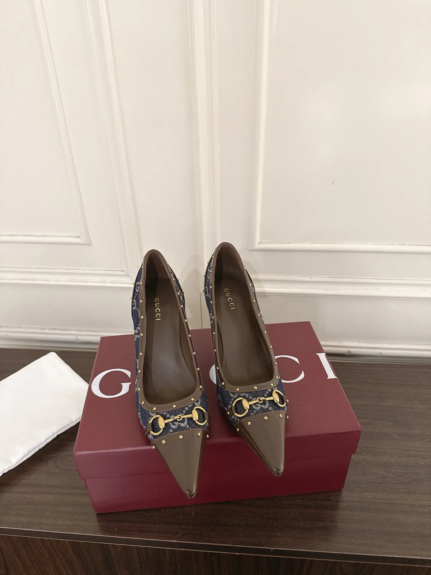 Туфли Женские Gucci 18135636