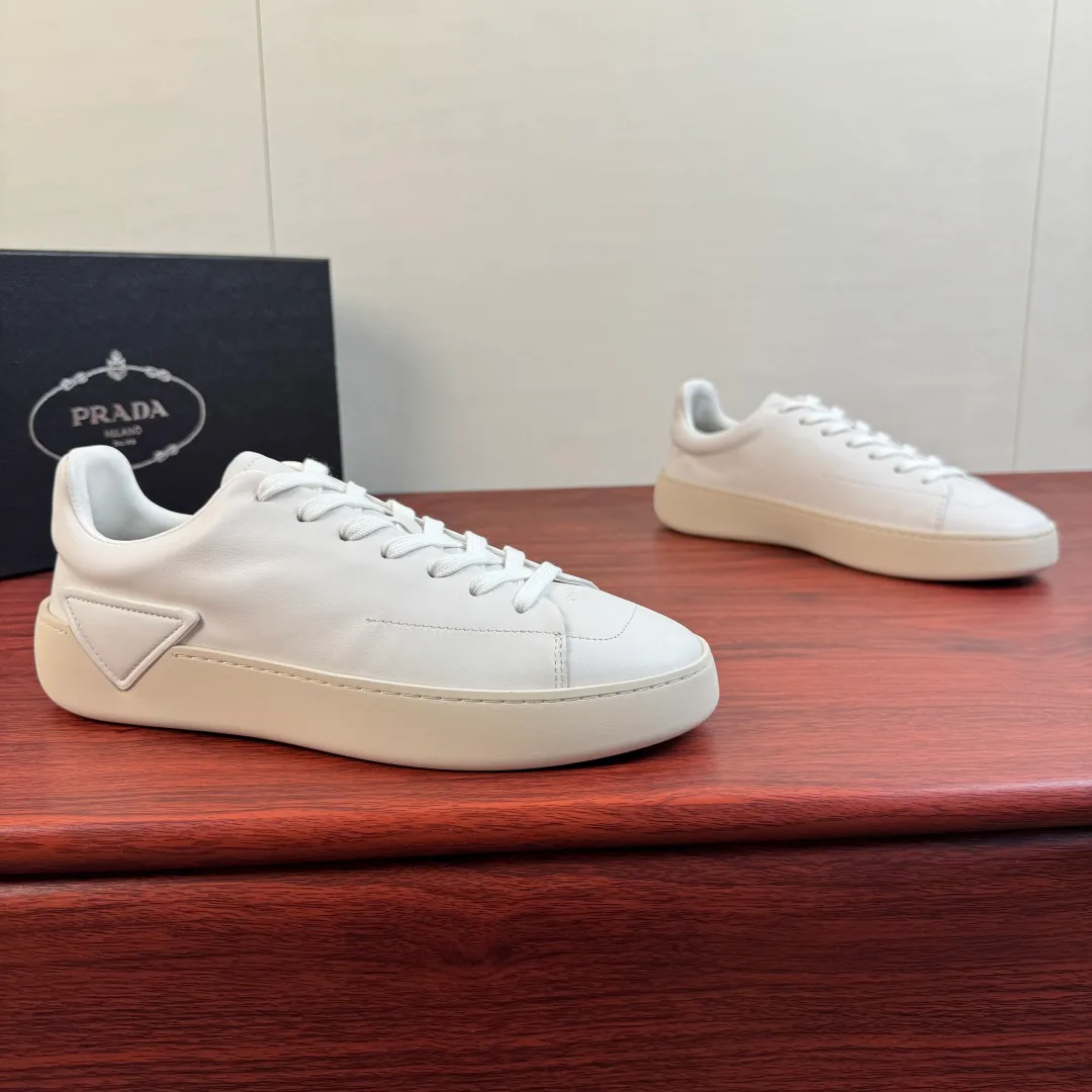 Кроссовки Мужские Prada 16935025