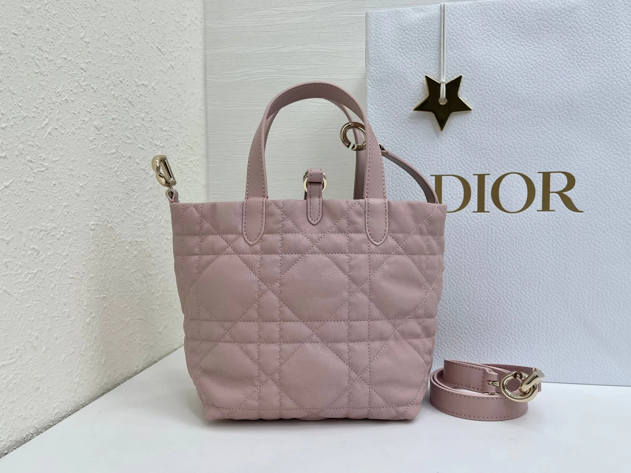 Классические Сумки Женские Christian Dior 17345153
