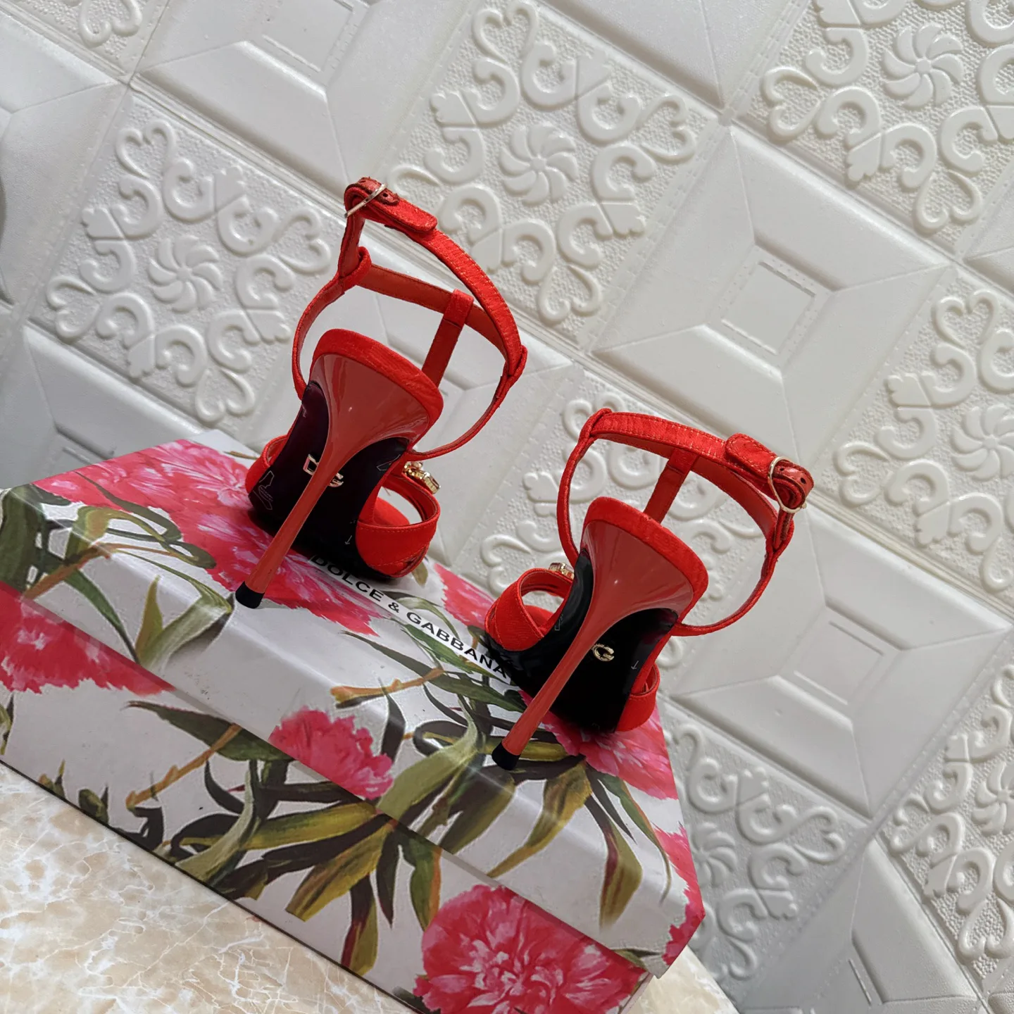 Босоножки Женские Dolce & Gabbana 17349791