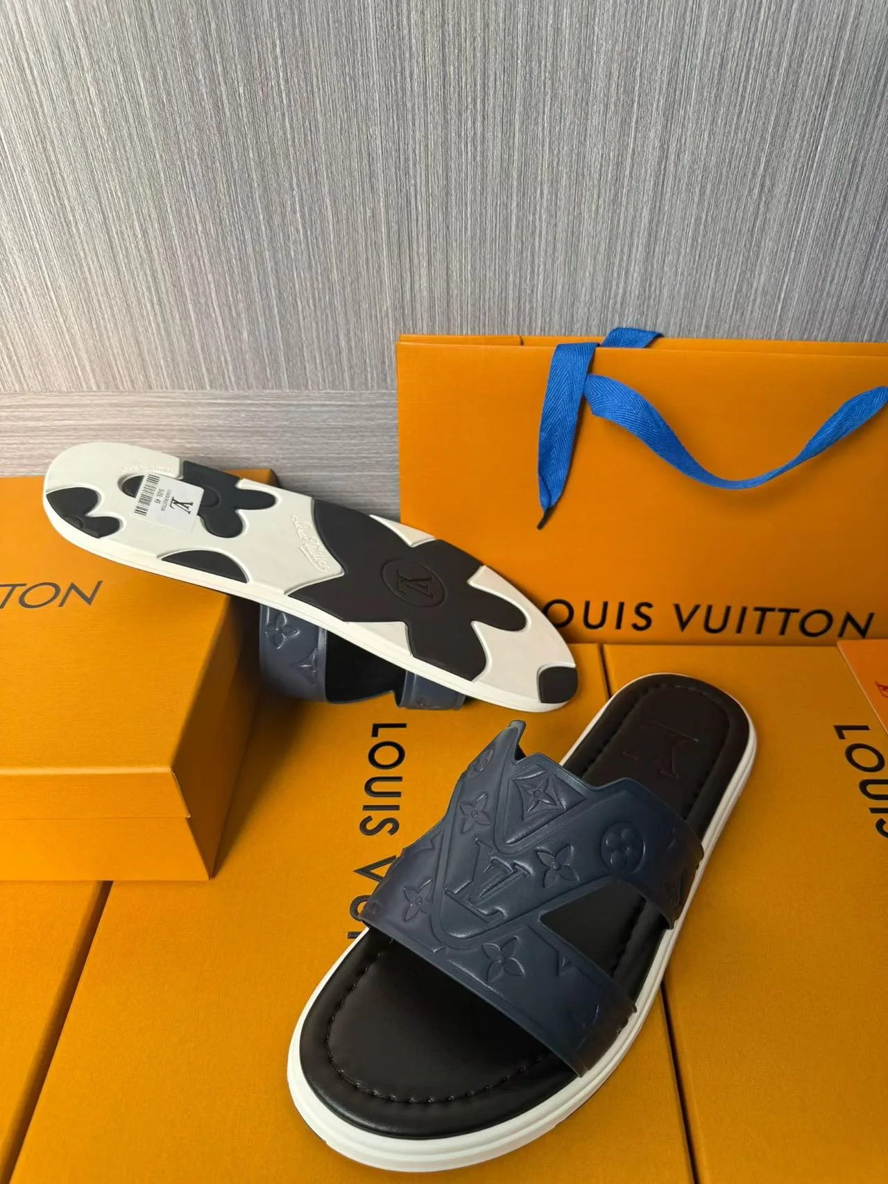 Шлепанцы Мужские Louis Vuitton 1310633