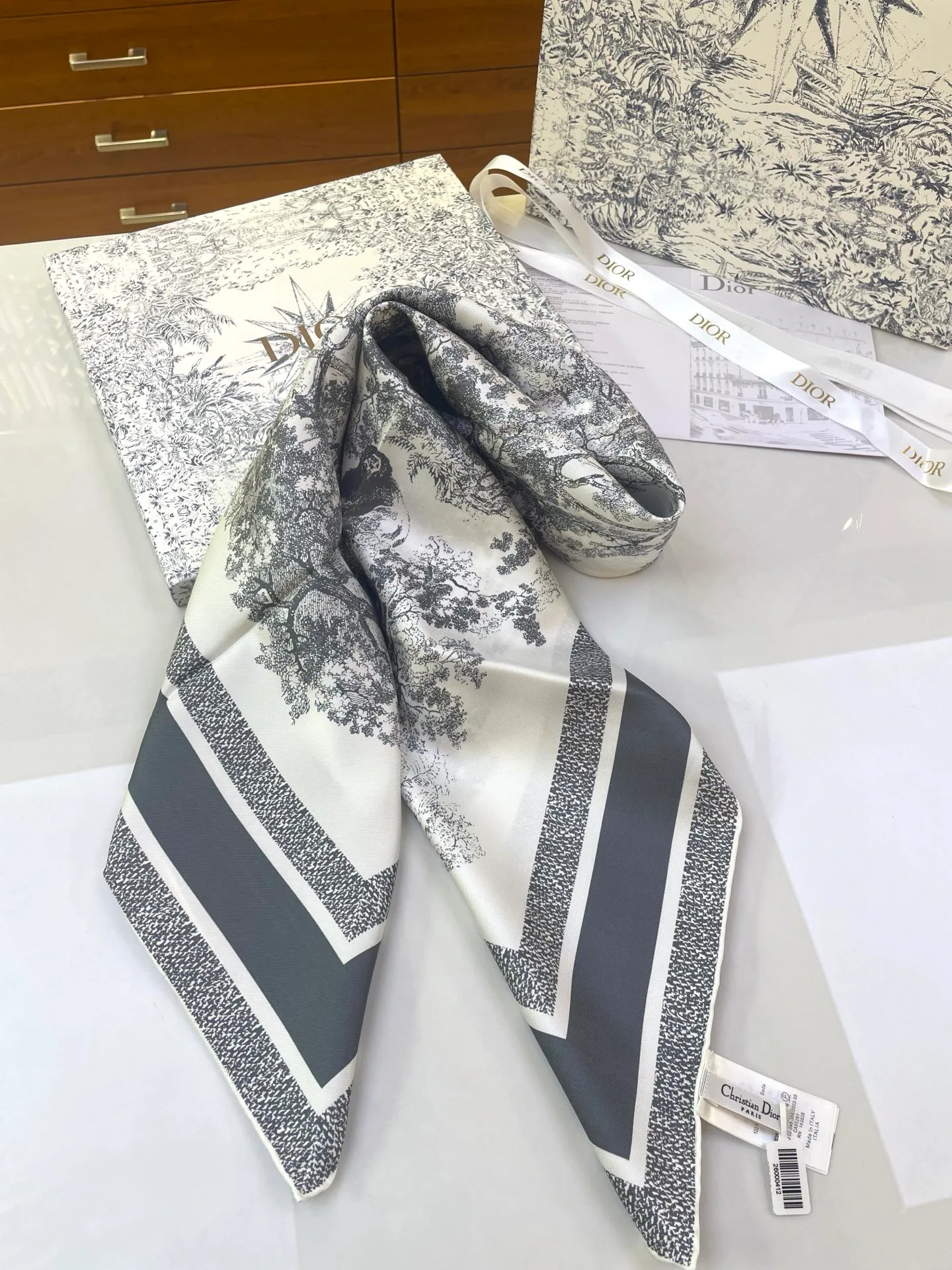 Платки Christian Dior 9886894