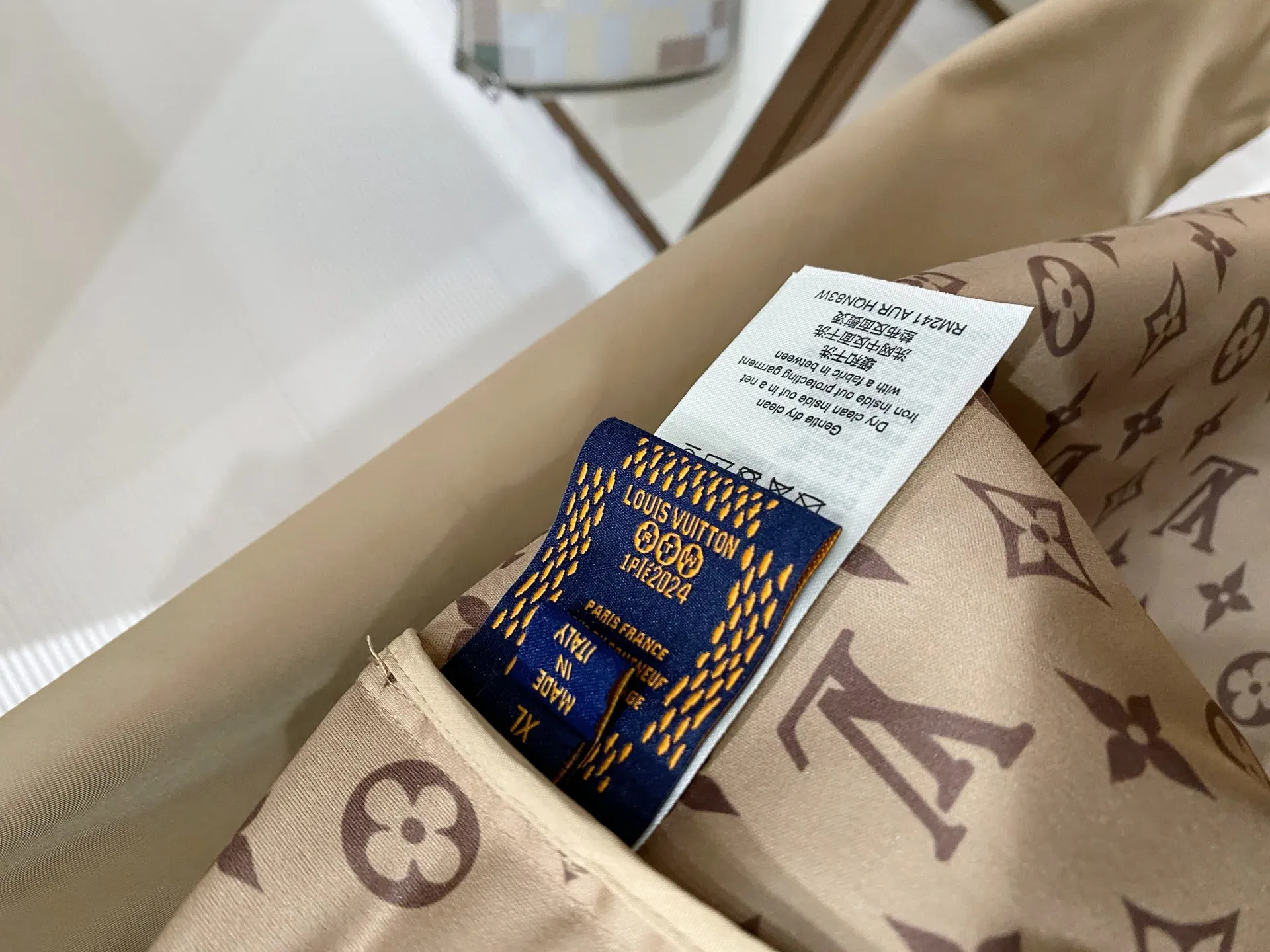 Куртки И Пуховики Мужские Louis Vuitton 2385903