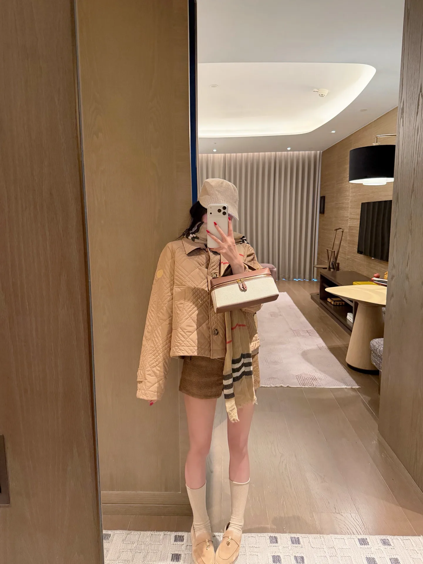 Куртки И Пуховики Женские Burberry 19567171