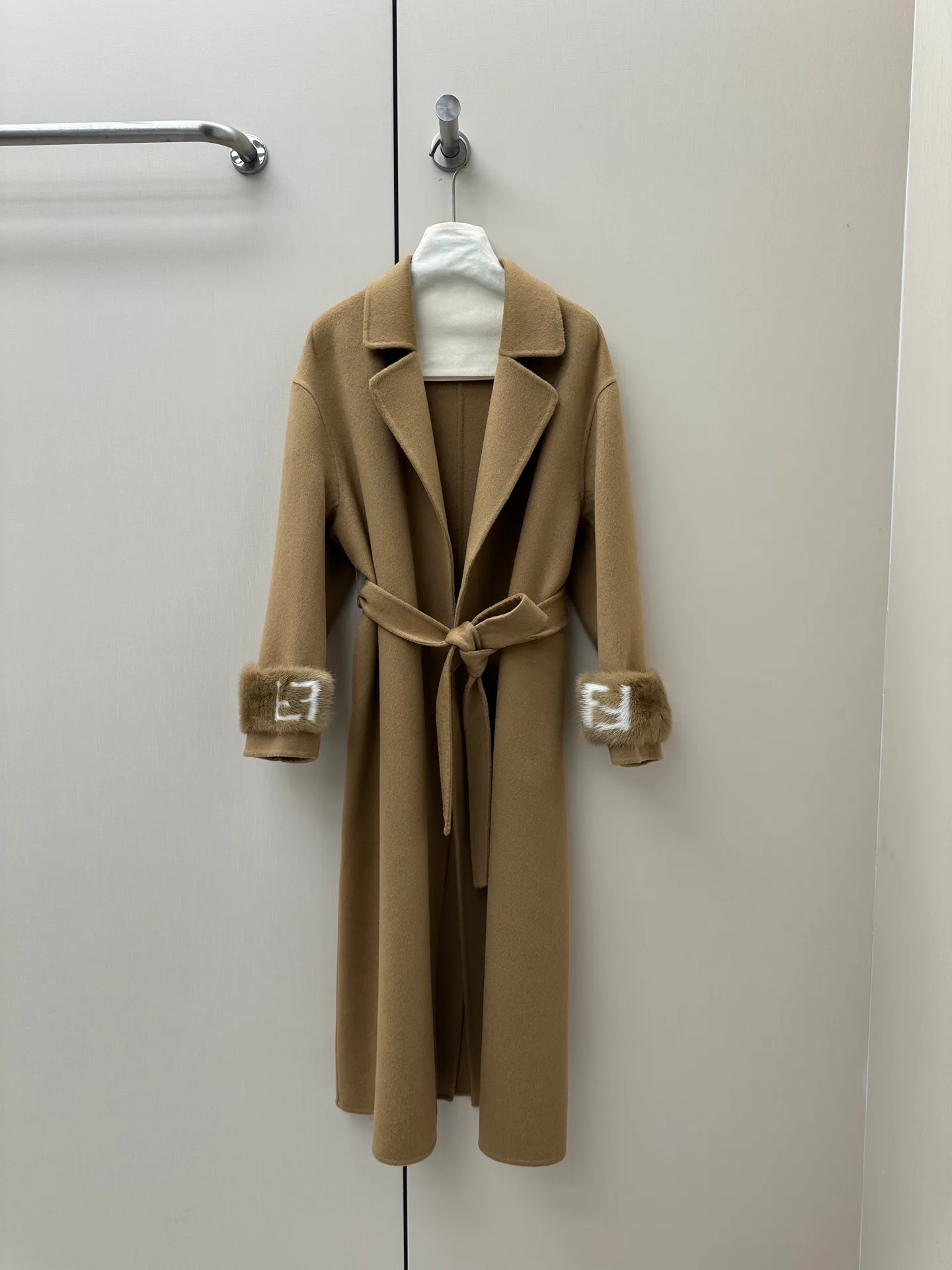Пальто Женские Fendi 19311163