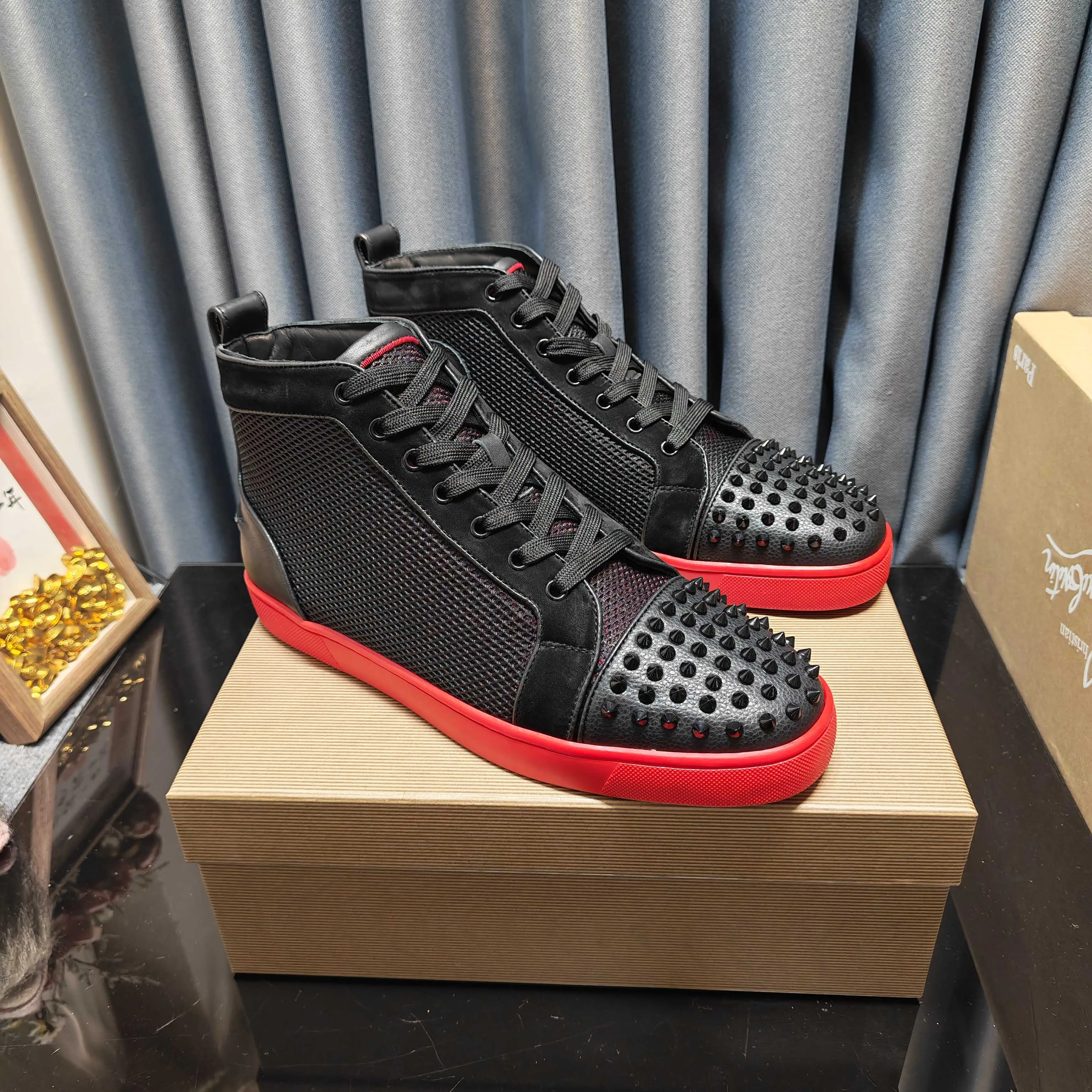 Кеды Женские Christian Louboutin 3906647