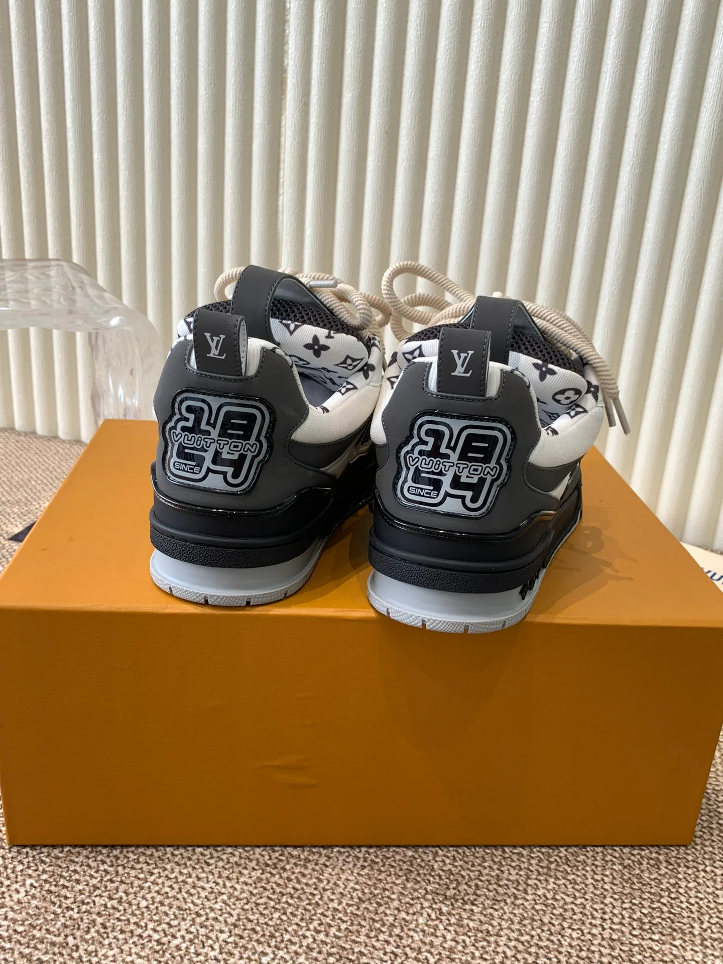 Кроссовки Женские Louis Vuitton 5369741