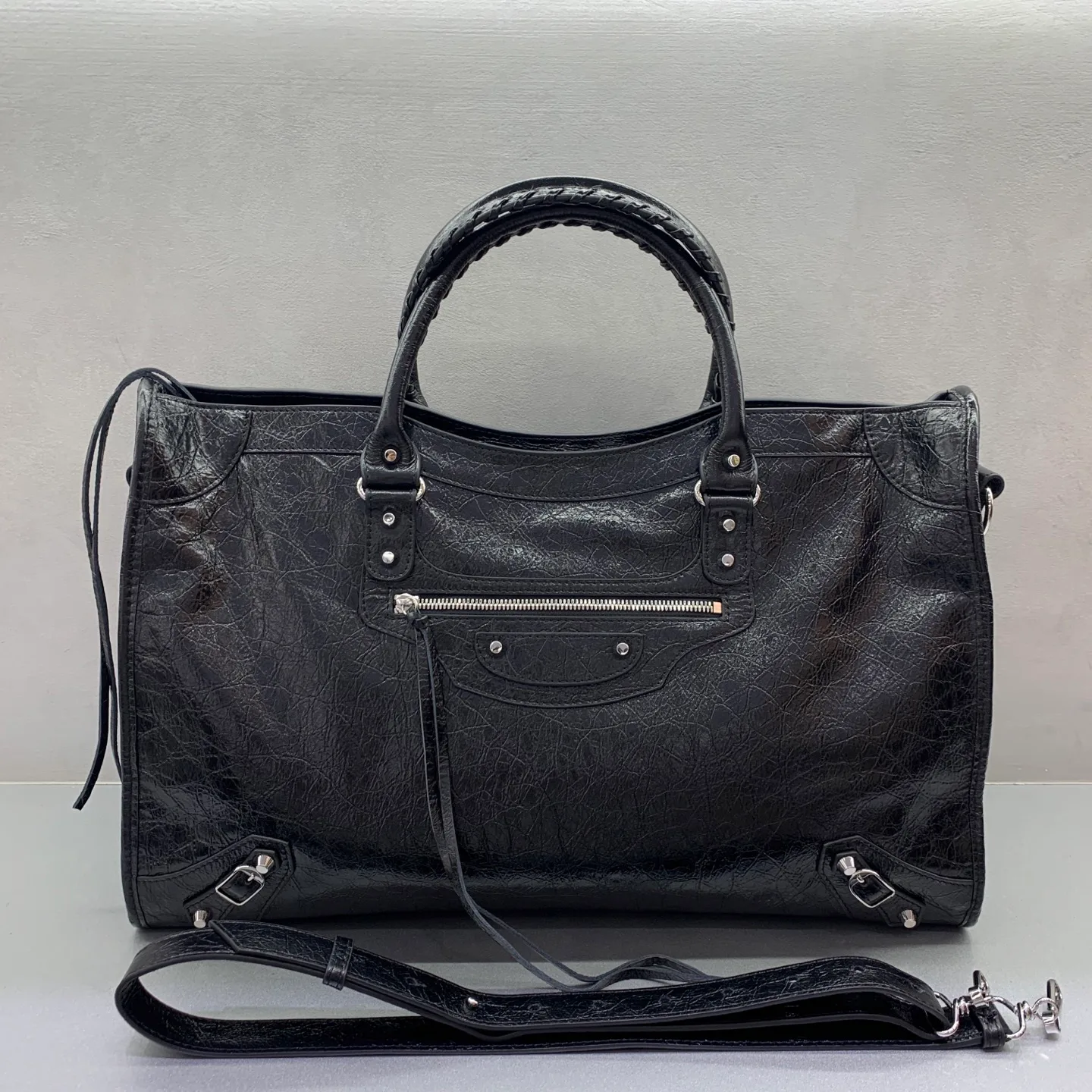 Классические Сумки Женские Balenciaga 18135894