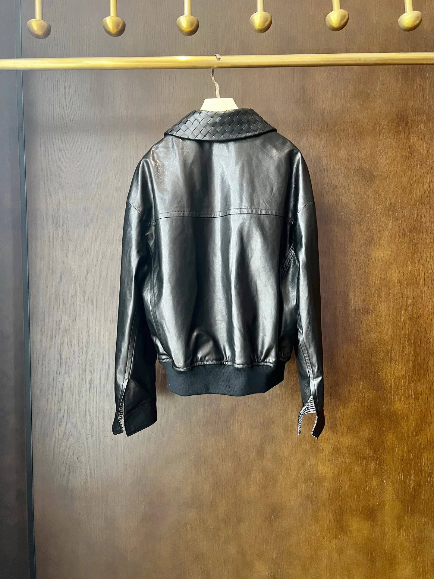 Кожаные Куртки И Дублёнки Женские Bottega Veneta 9101651