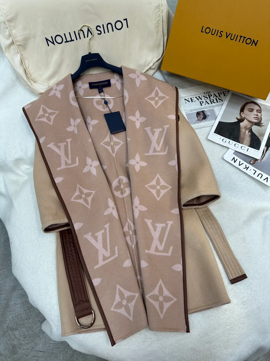 Пальто Женские Louis Vuitton 19800292