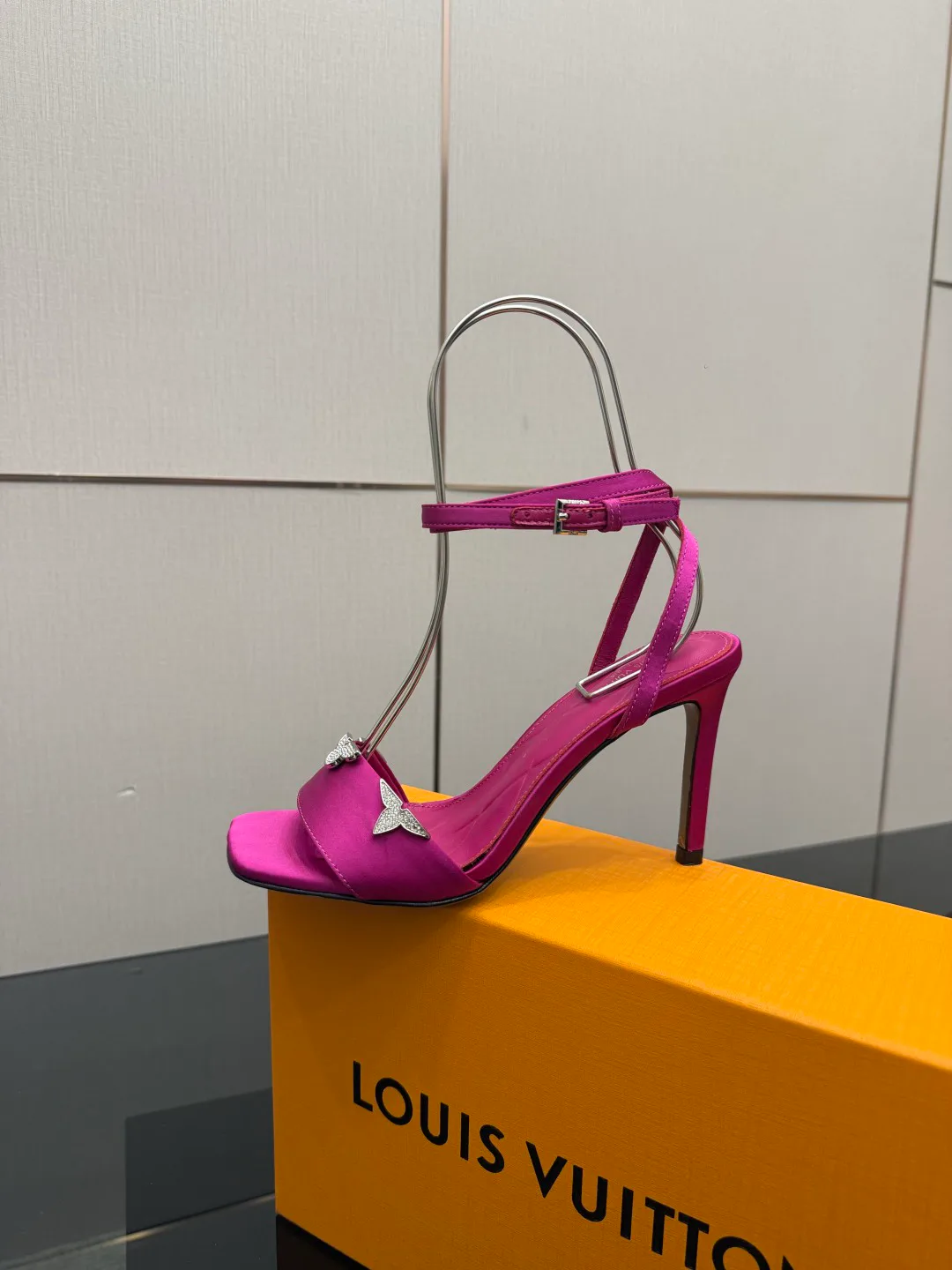 Босоножки Женские Louis Vuitton 5052034