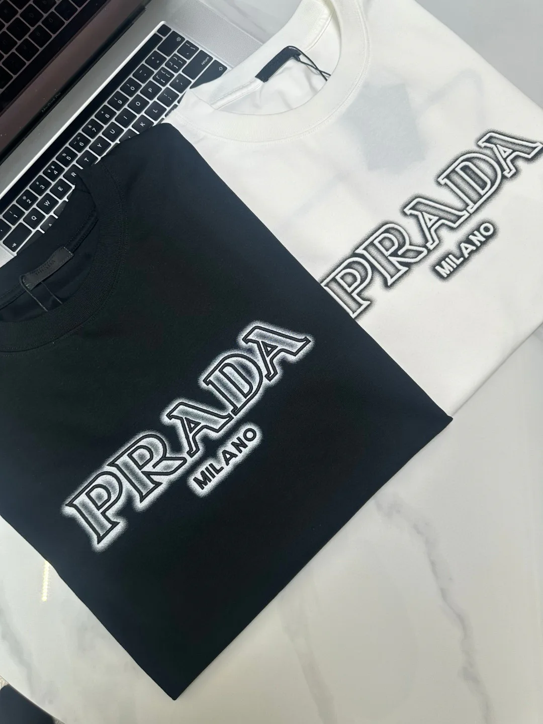 Футболки Женские Prada 12672