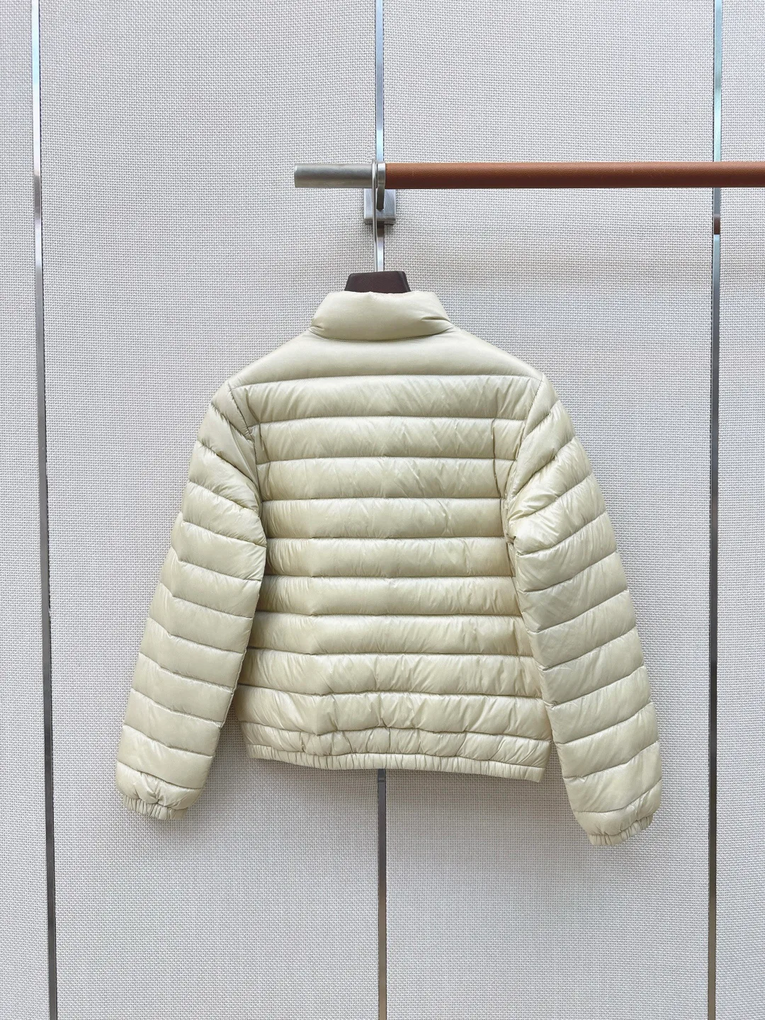 Куртки И Пуховики Женские Moncler 18094490