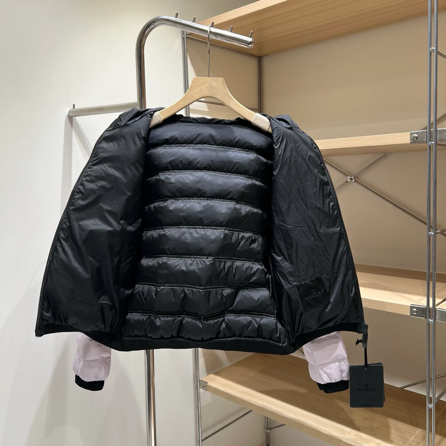 Куртки И Пуховики Женские Moncler 18001761