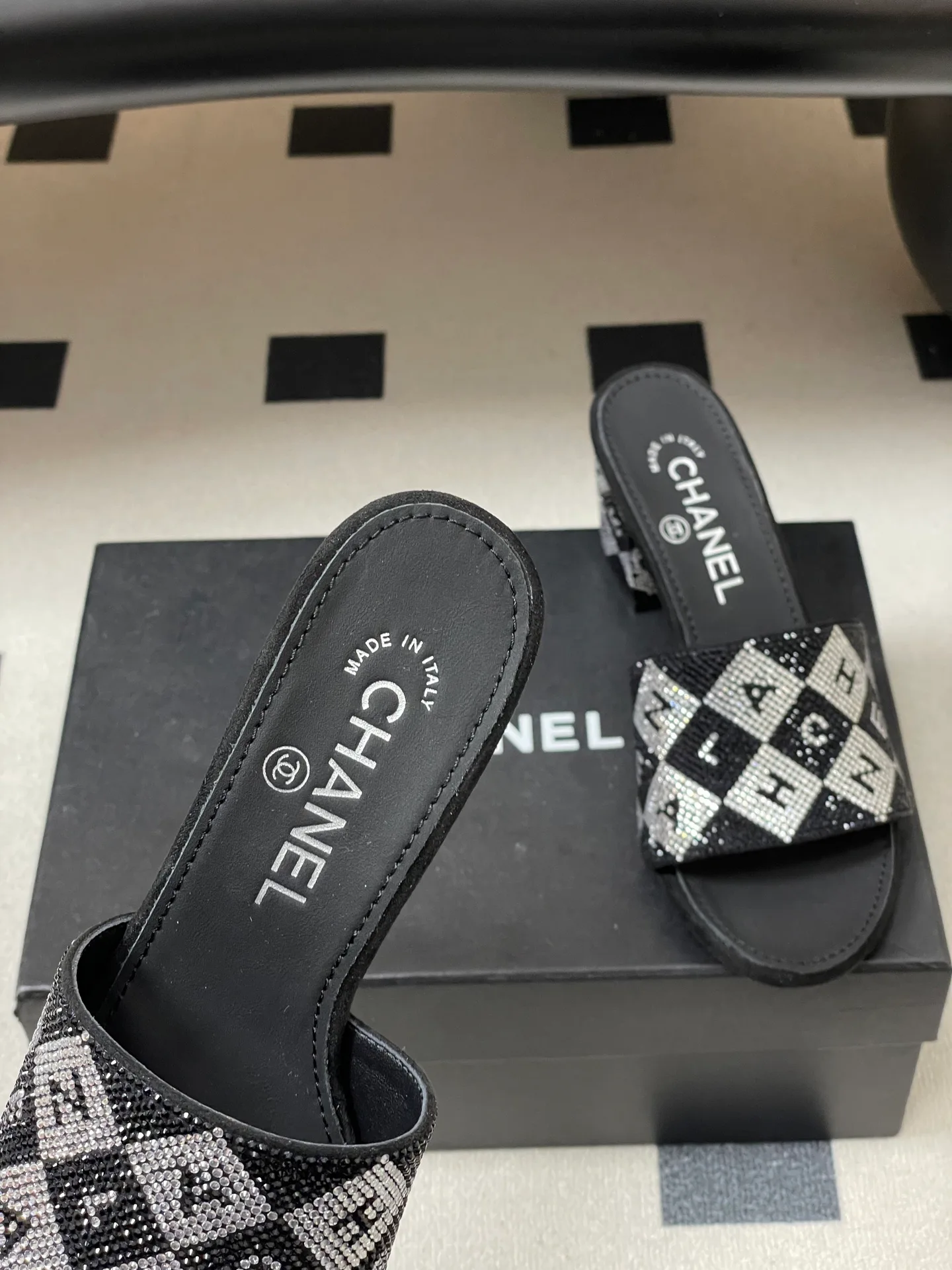 Босоножки Женские Chanel 10993954