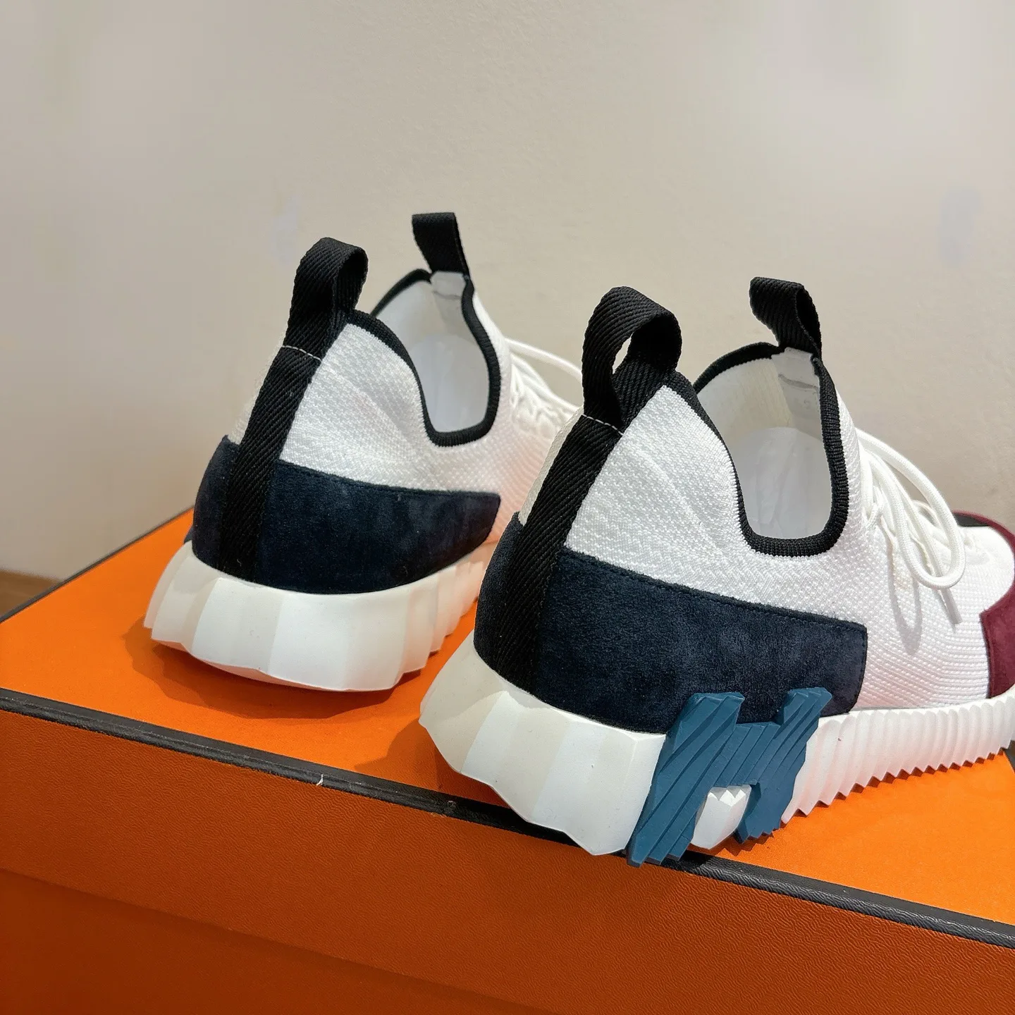 Кроссовки Женские Hermes 689358