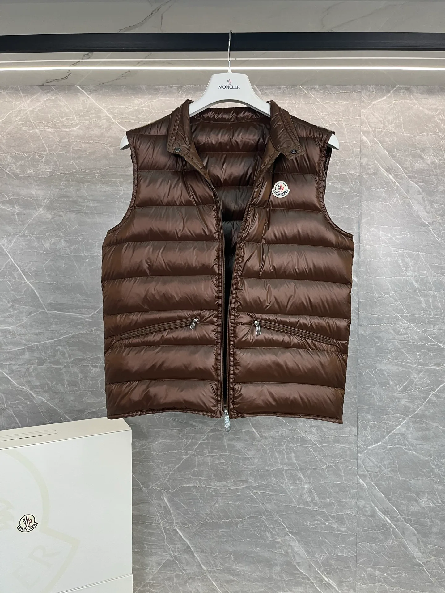 Жилеты Женские Moncler 18199691