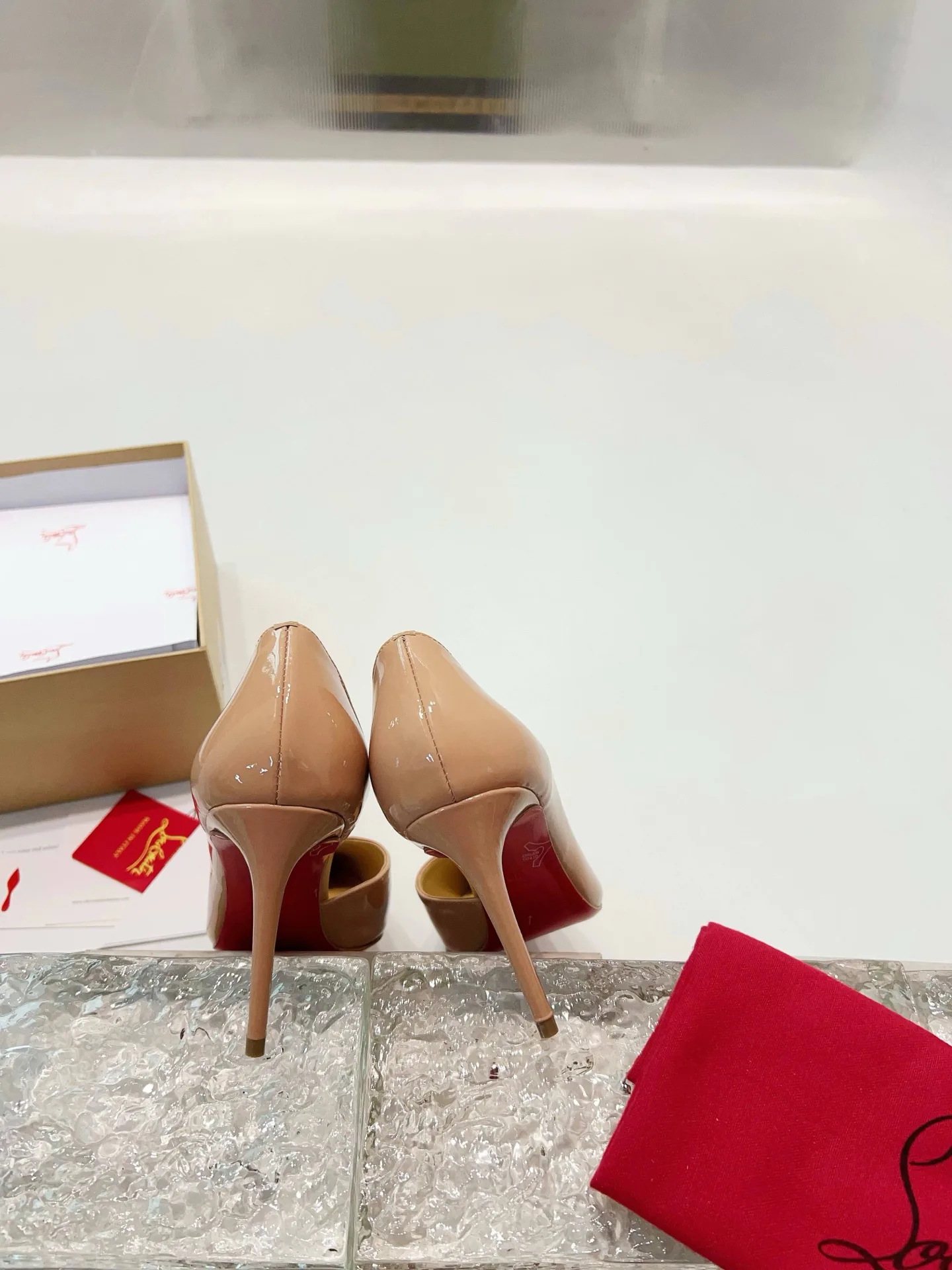 Туфли Женские Christian Louboutin 29879