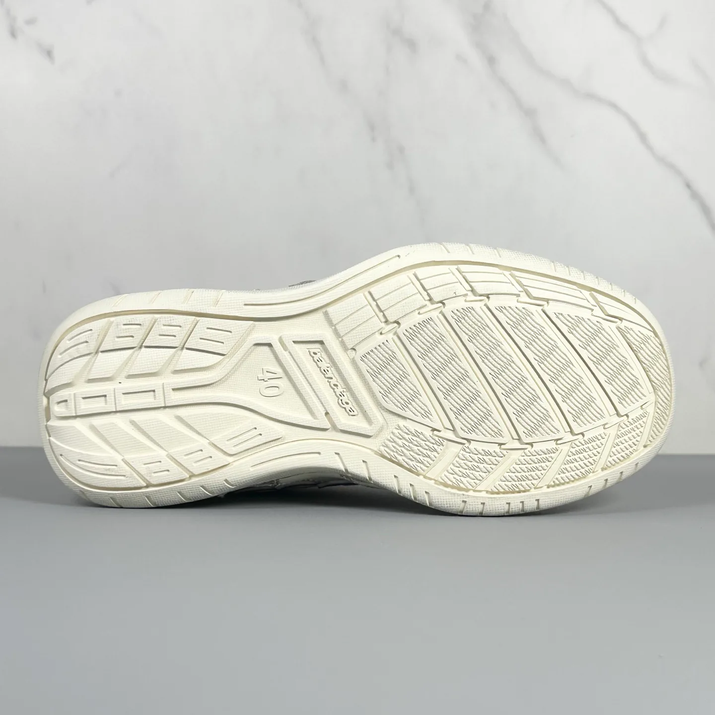 Кроссовки Женские Balenciaga 435628