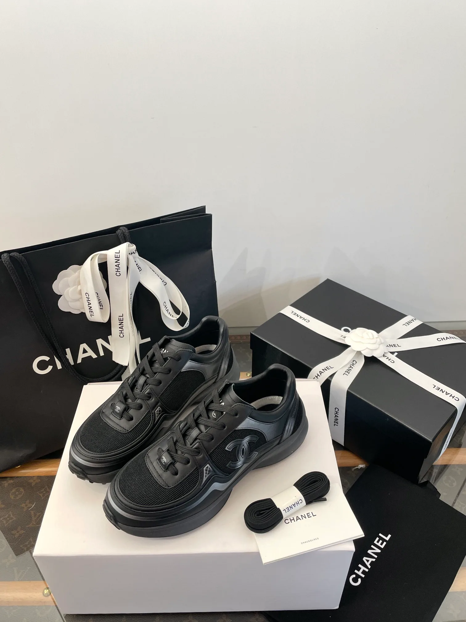 Кроссовки Женские Chanel 10669589