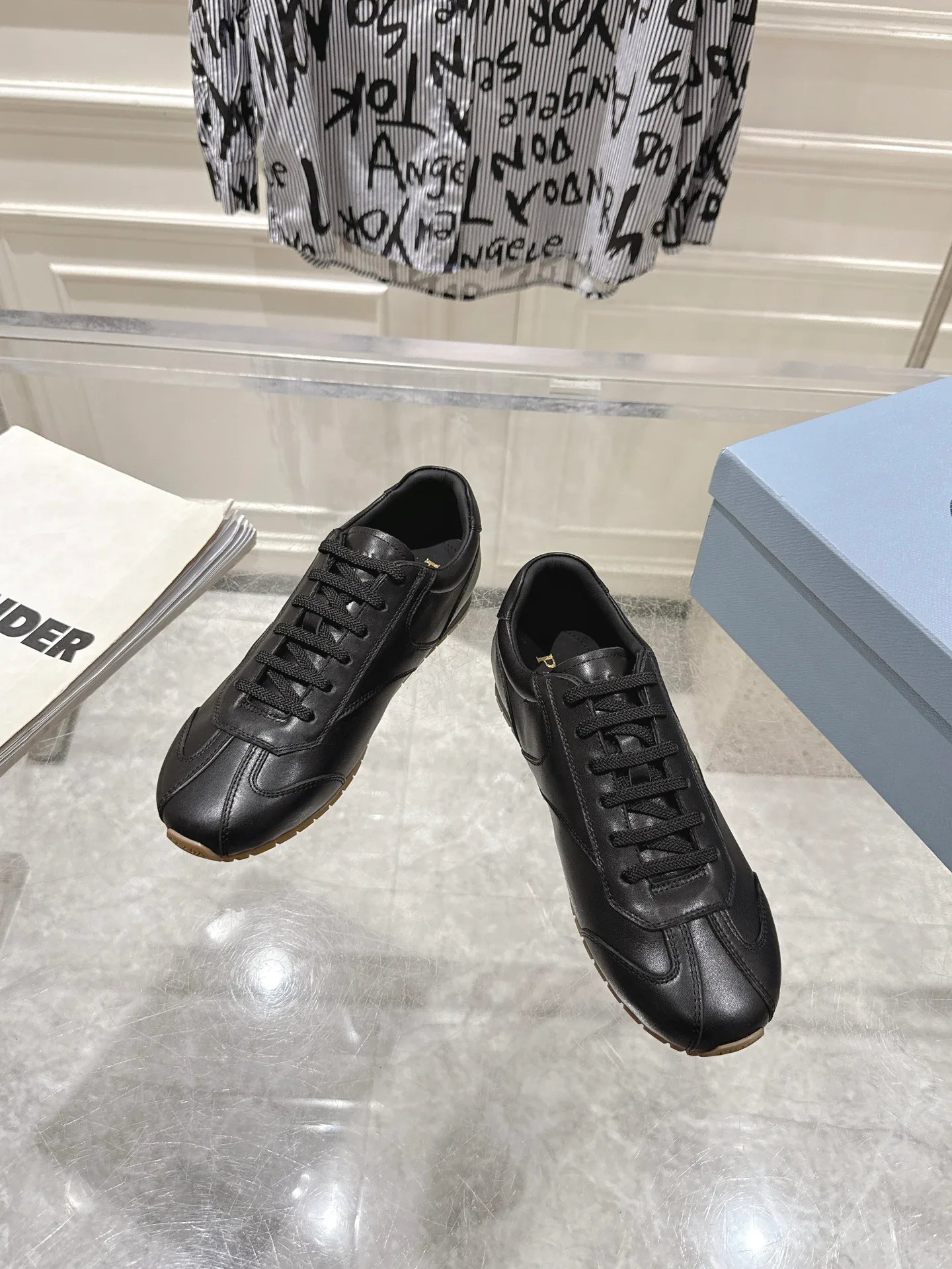 Кроссовки Женские Prada 18508340