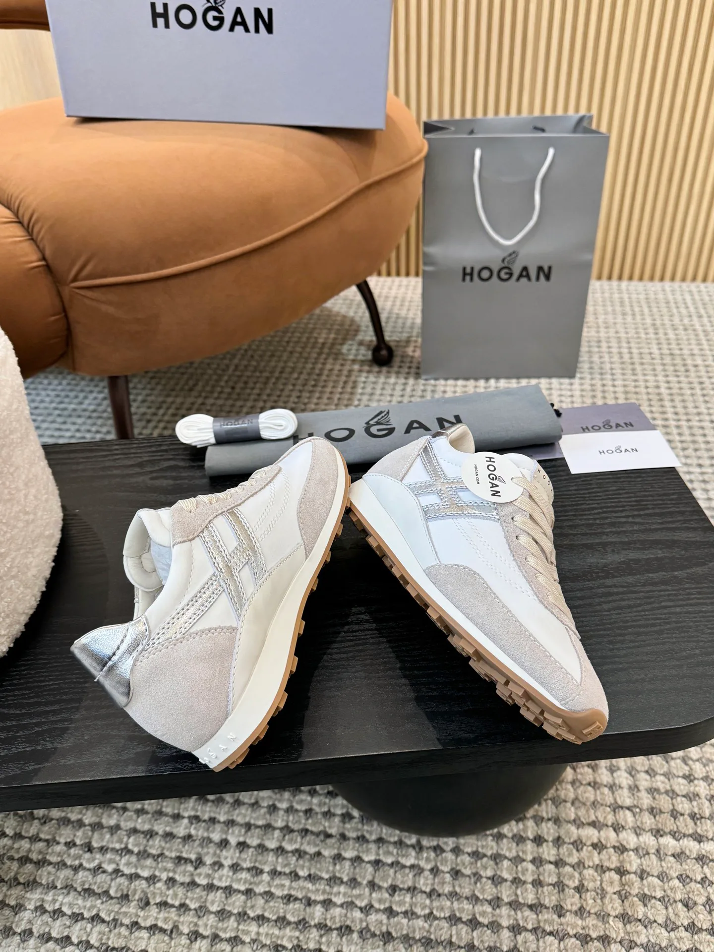 Кроссовки Женские Hogan 13332715