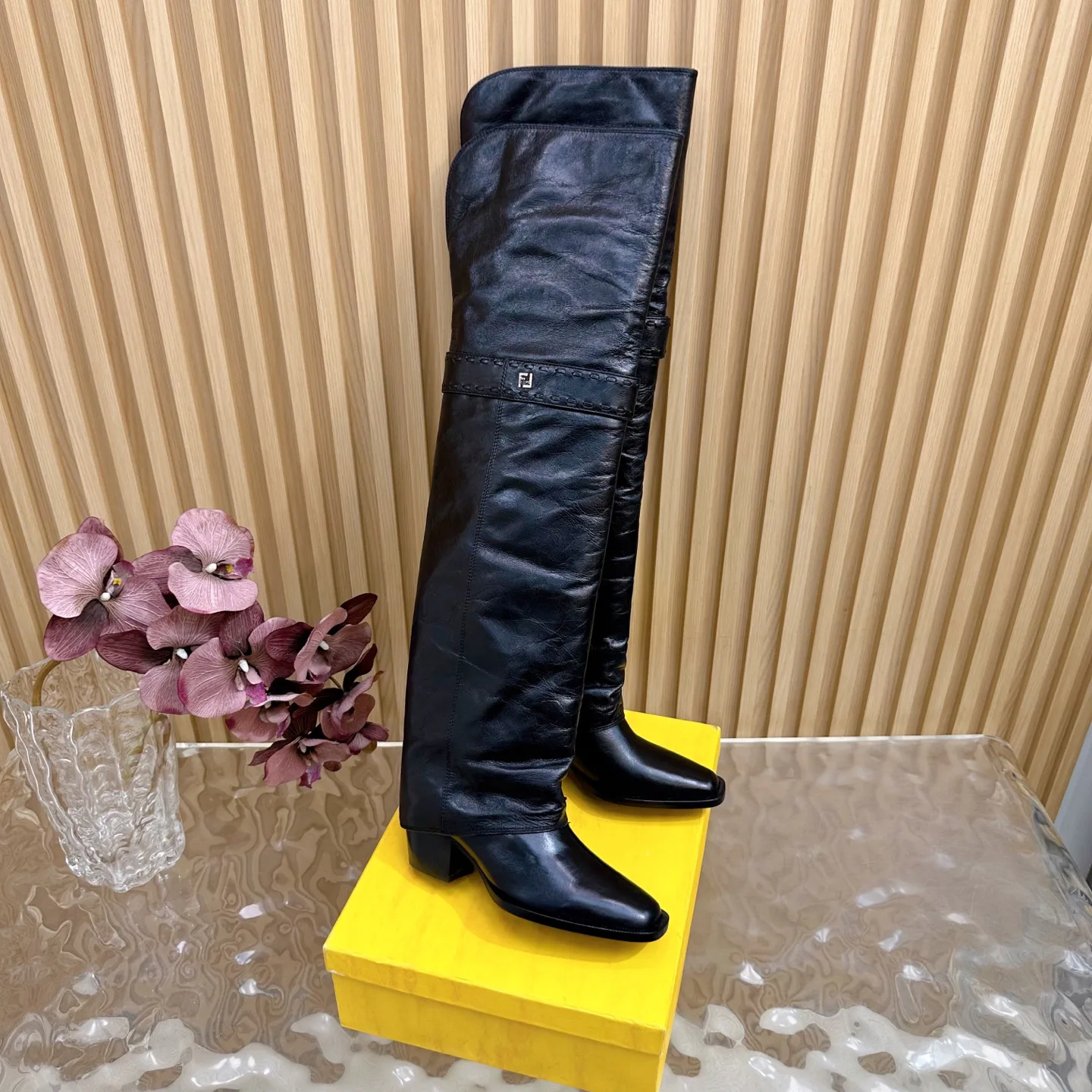 Сапоги Женские Fendi 18235460