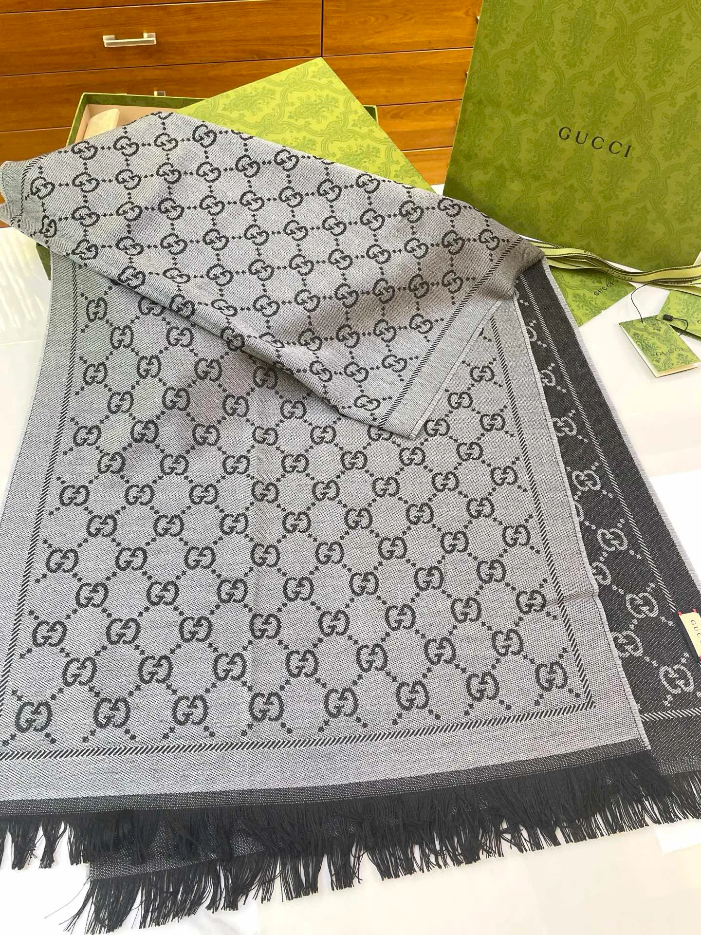 Шарфы Gucci 416871