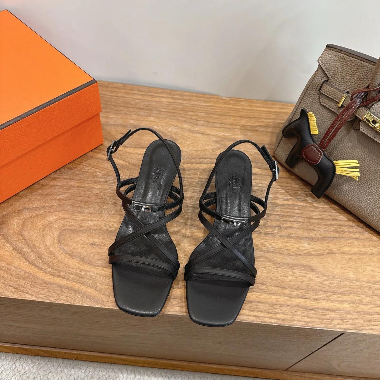 Босоножки Женские Hermes 12622539