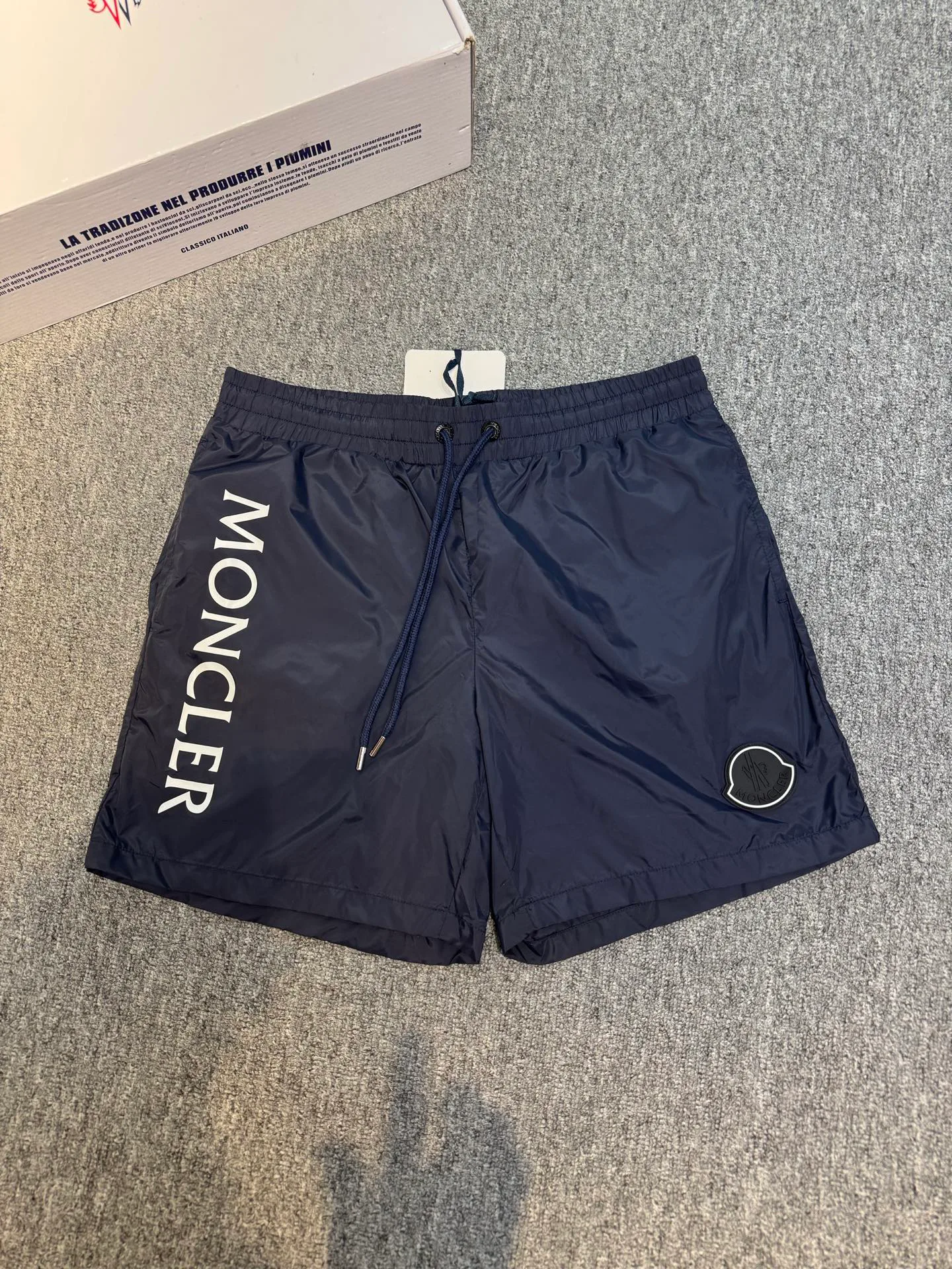 Шорты Женские Moncler 9599113