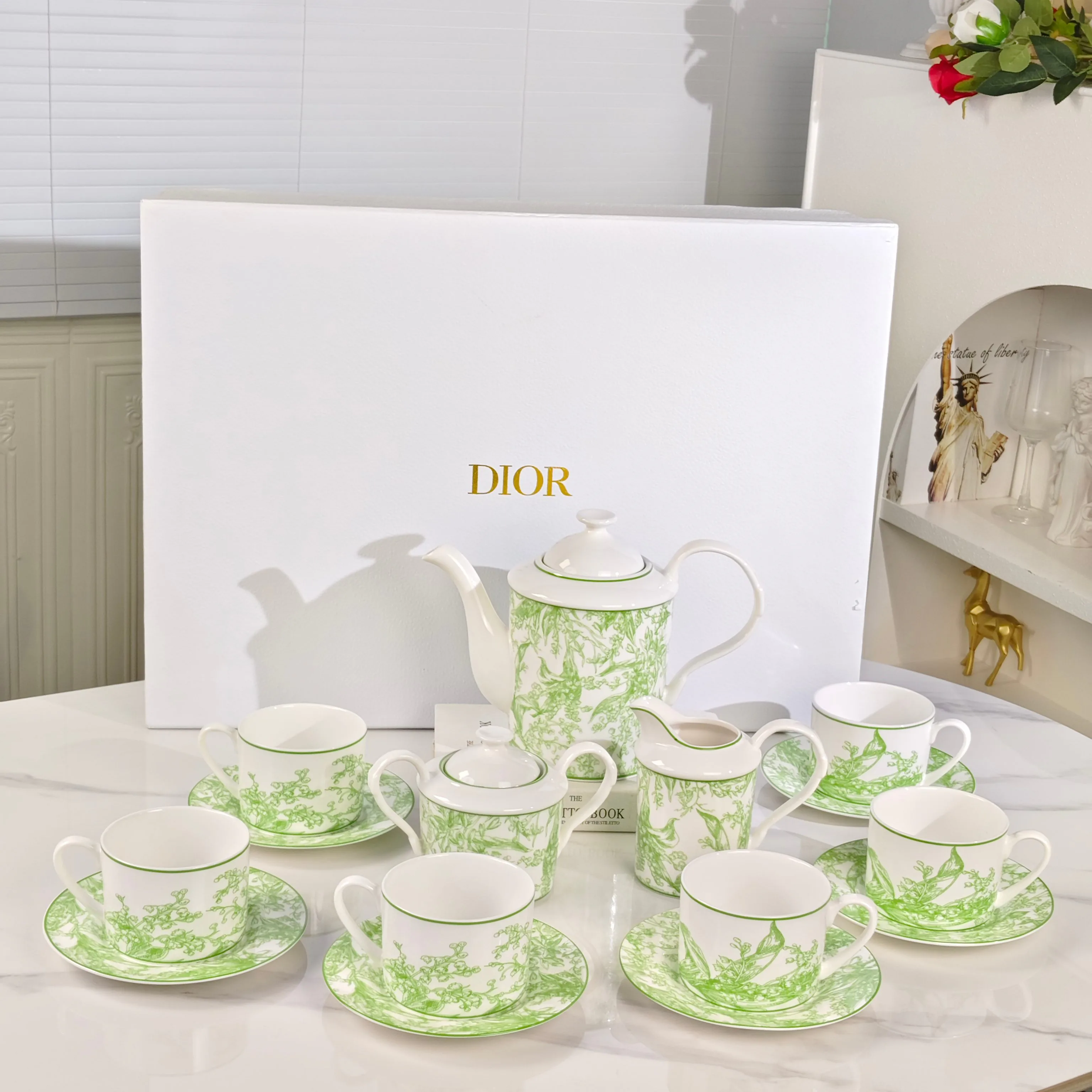 Посуда Christian Dior 380060