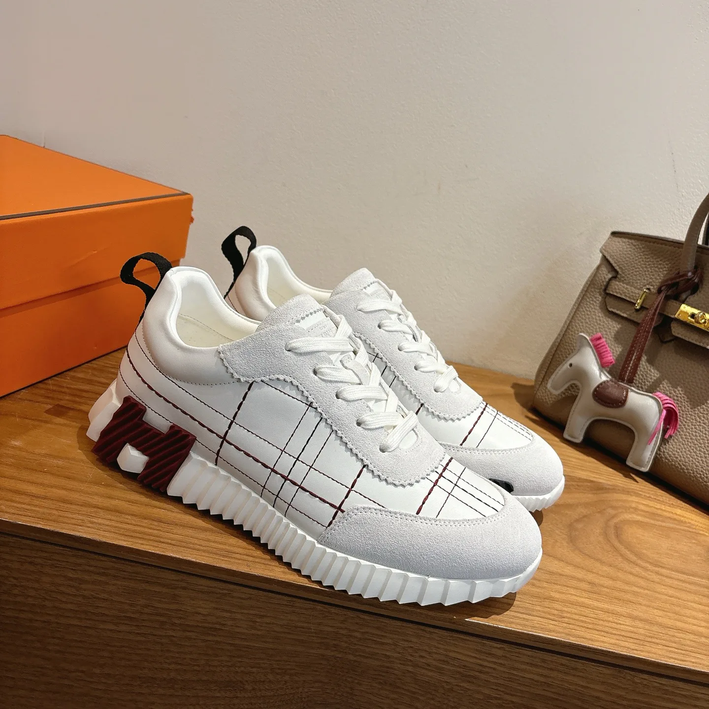 Кроссовки Женские Hermes 18729880