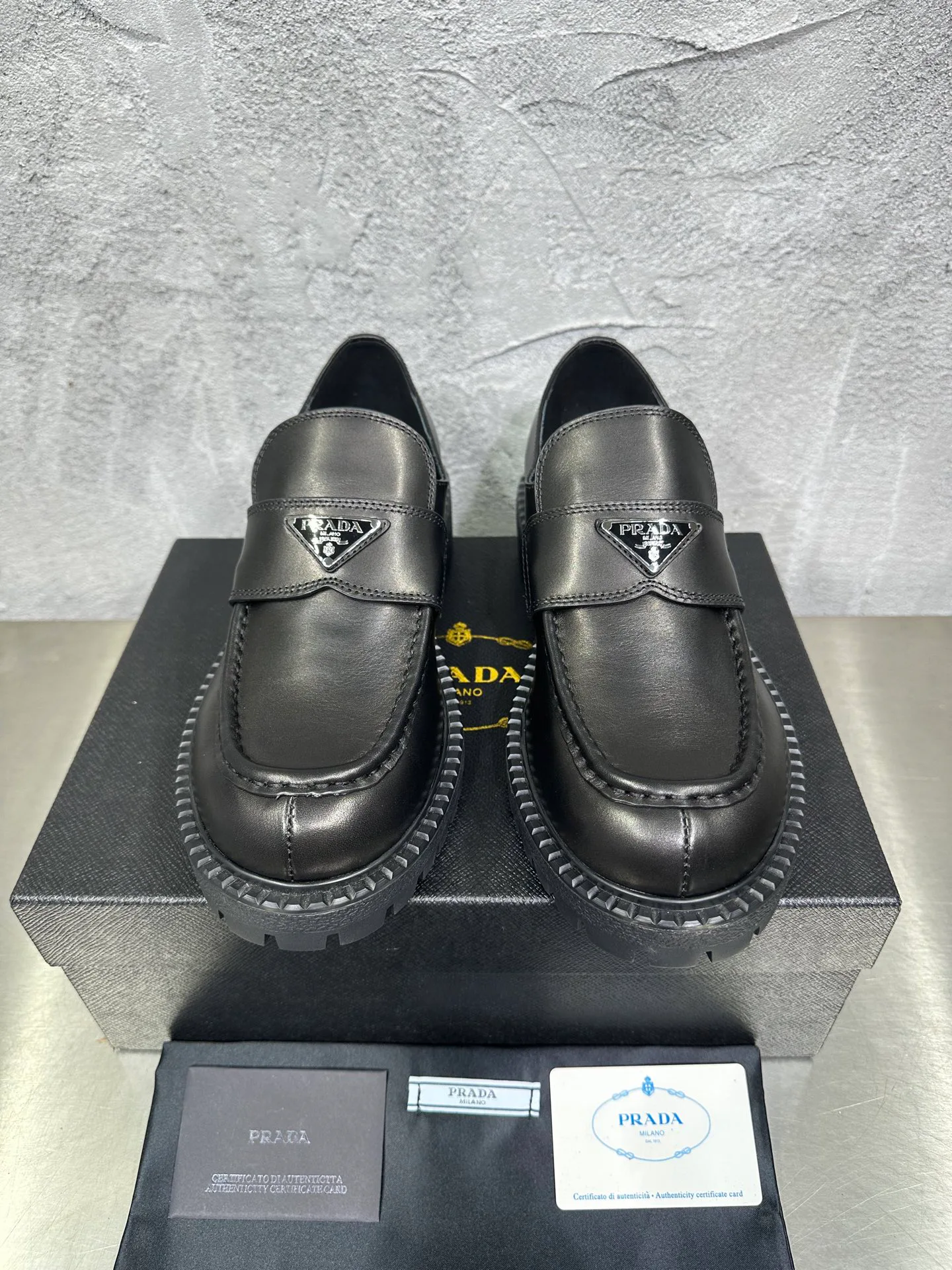 Лоферы И Туфли Мужские Prada 19687833